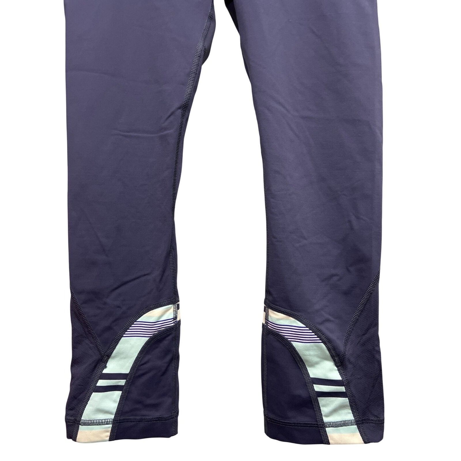 Lululemon Lululemon Run Inspire Crop II Yoga Leggings Sz 4 Zip Pocket Size 27" / US 4 / IT 40 - 7 Thumbnail