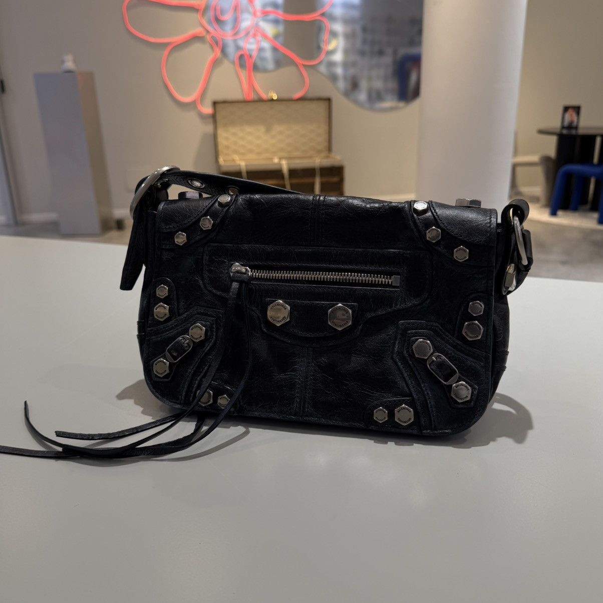 Balenciaga Balenciaga Le Cagole Leather Flap Bag Xs 2022 Size ONE SIZE - 3 Thumbnail