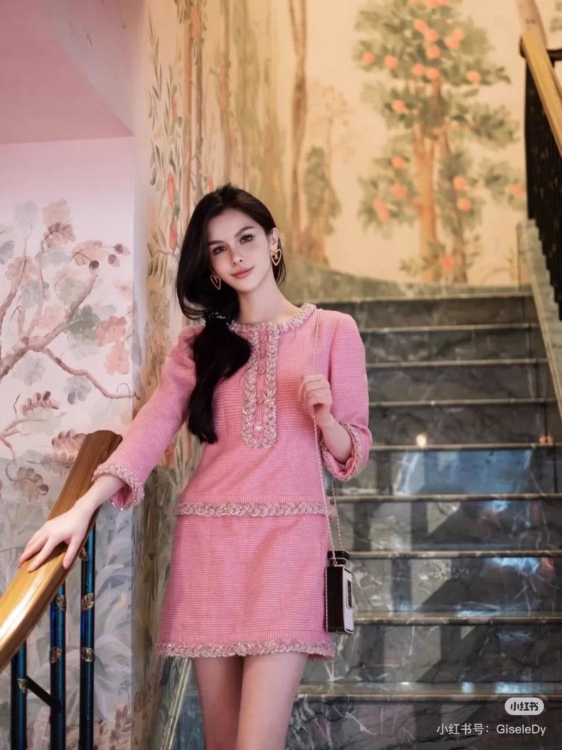 Chanel Chanel 23c pink embroidered rolled-edged dress Size XS / US 0-2 / IT 36-38 - 7 Thumbnail
