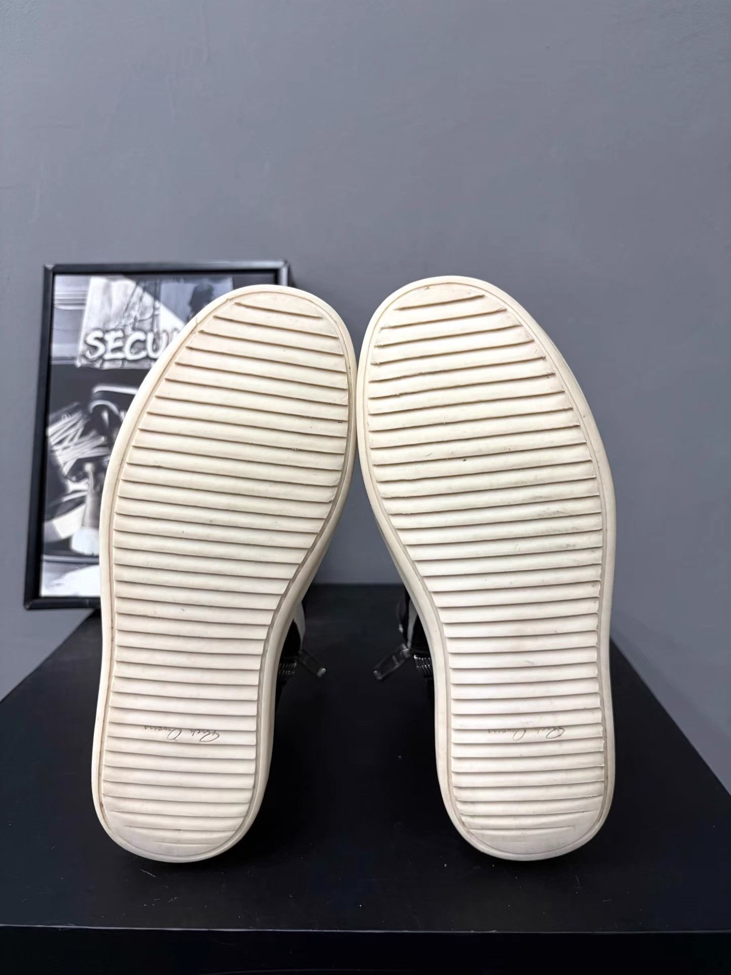 Rick Owens Rick Owens Black White Inverted Triangle Sneakers K34 Size US 6 / IT 36 - 8 Thumbnail