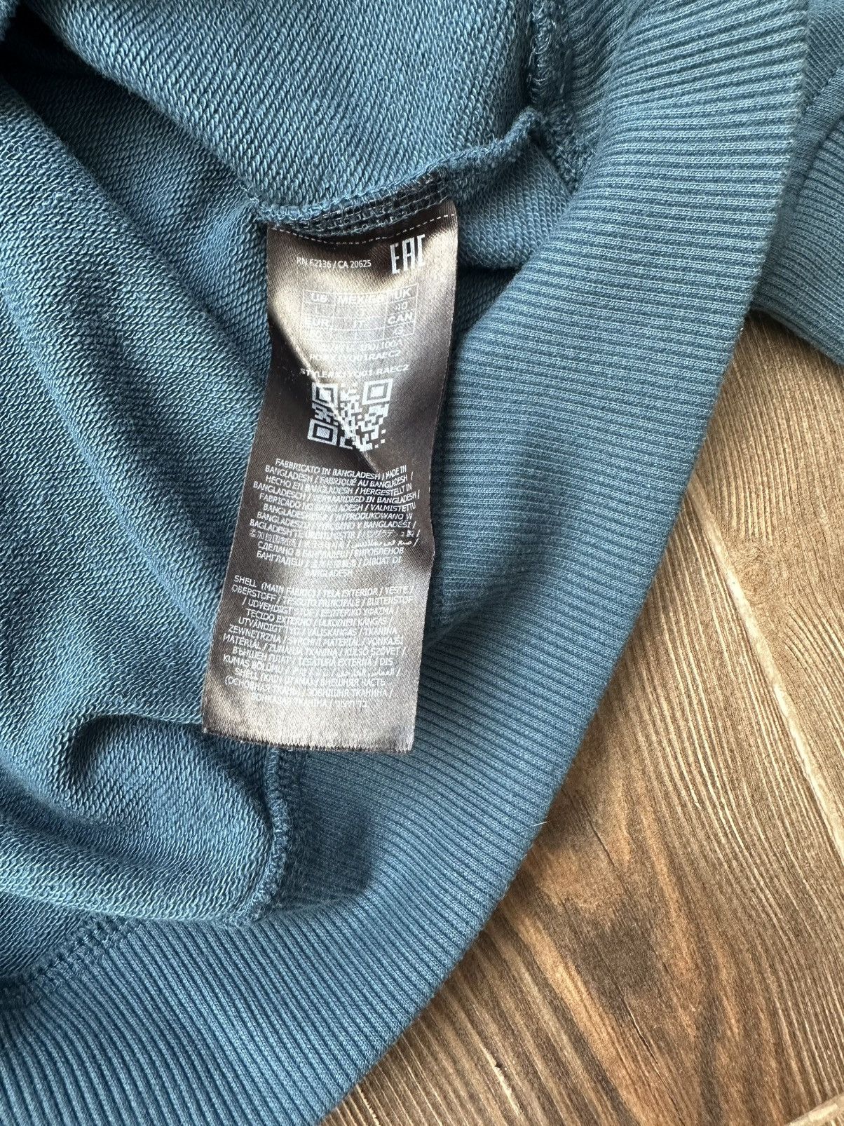 Guess GUESS Sweatshirt Vintage Size US L / EU 52-54 / 3 - 9 Thumbnail