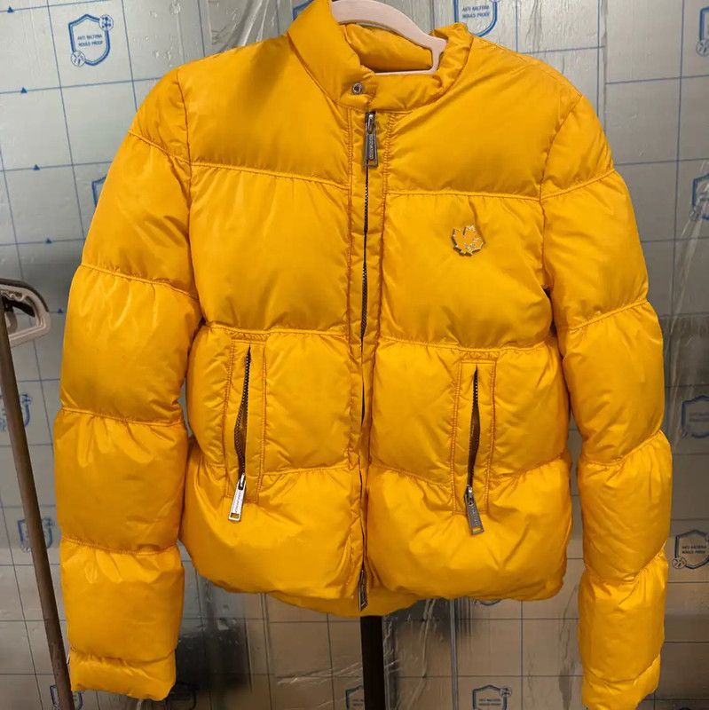 Dsquared2 DSQUARED2 Women's Yellow Leather Puffer Jacket 0089 Size ONE SIZE - 1 Thumbnail