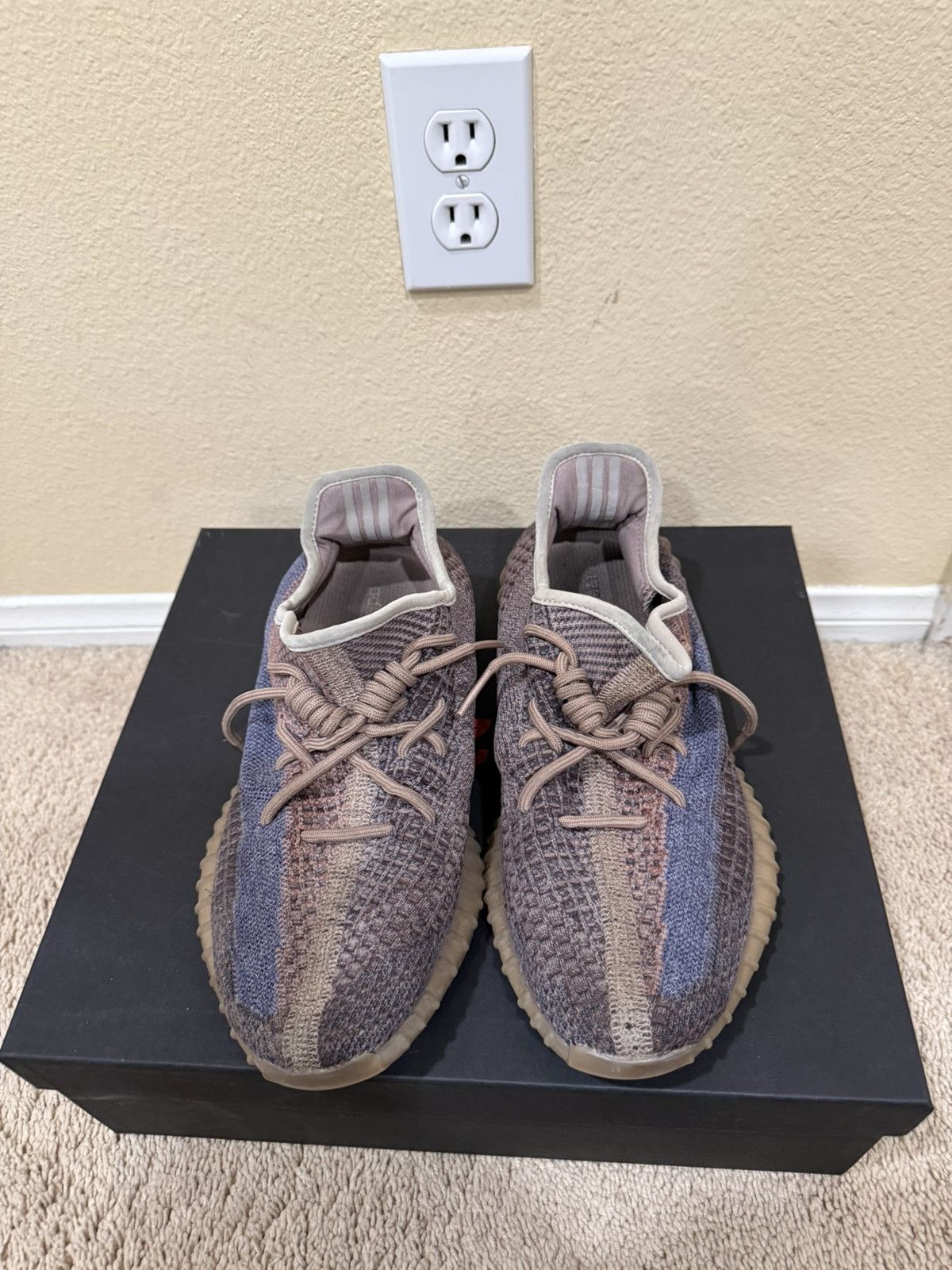 Yeezy Adidas Yeezy Boost 350 V2 Fade Size US 9.5 / EU 42-43 - 3 Thumbnail