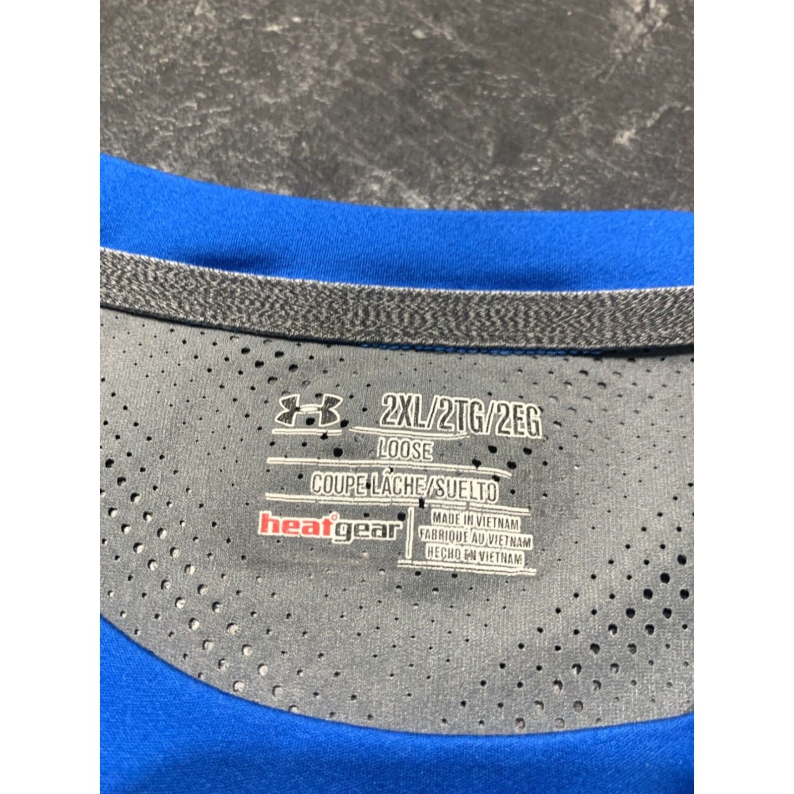 Under Armour VINTAGE Under Armour Men's T-Shirt 2XL HeatGear Ventilated Blue Gray Running Workout Activewear Size US XXL / EU 58 / 5 - 7 Thumbnail