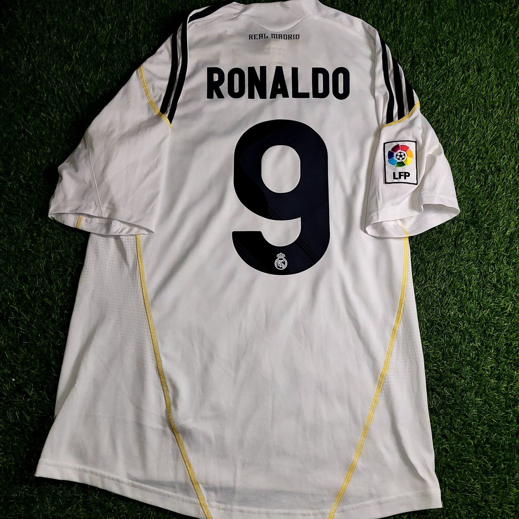 Adidas Ronaldo Real Madrid 2009 2010 DEBUT Soccer Jersey M Size US M / EU 48-50 / 2 - 1 Thumbnail