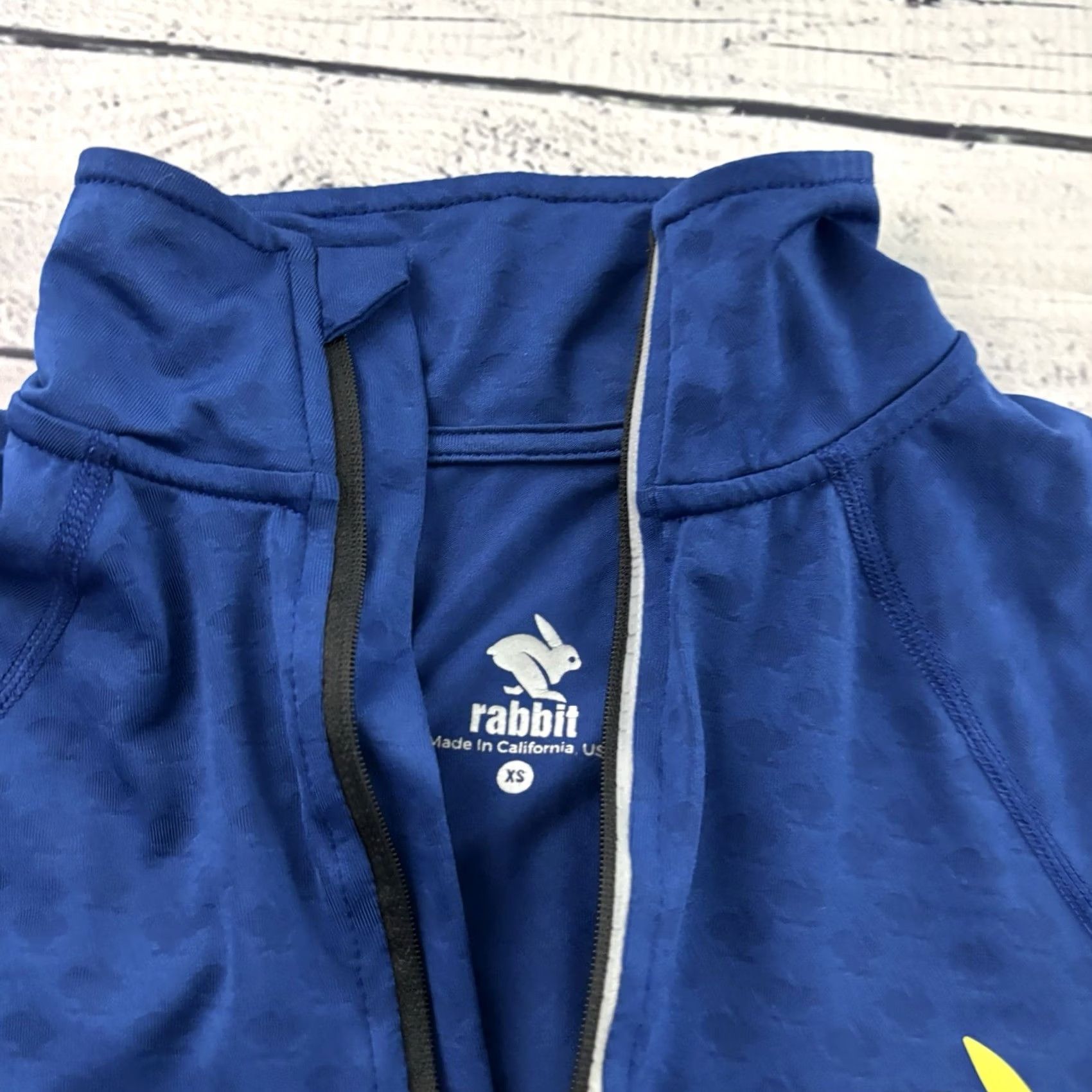 Vintage Rabbit Boston Marathon Long Sleeve 1/4 Zip Athletic Shirt Women's XS Blue Yellow Size XS / US 0-2 / IT 36-38 - 3 Thumbnail