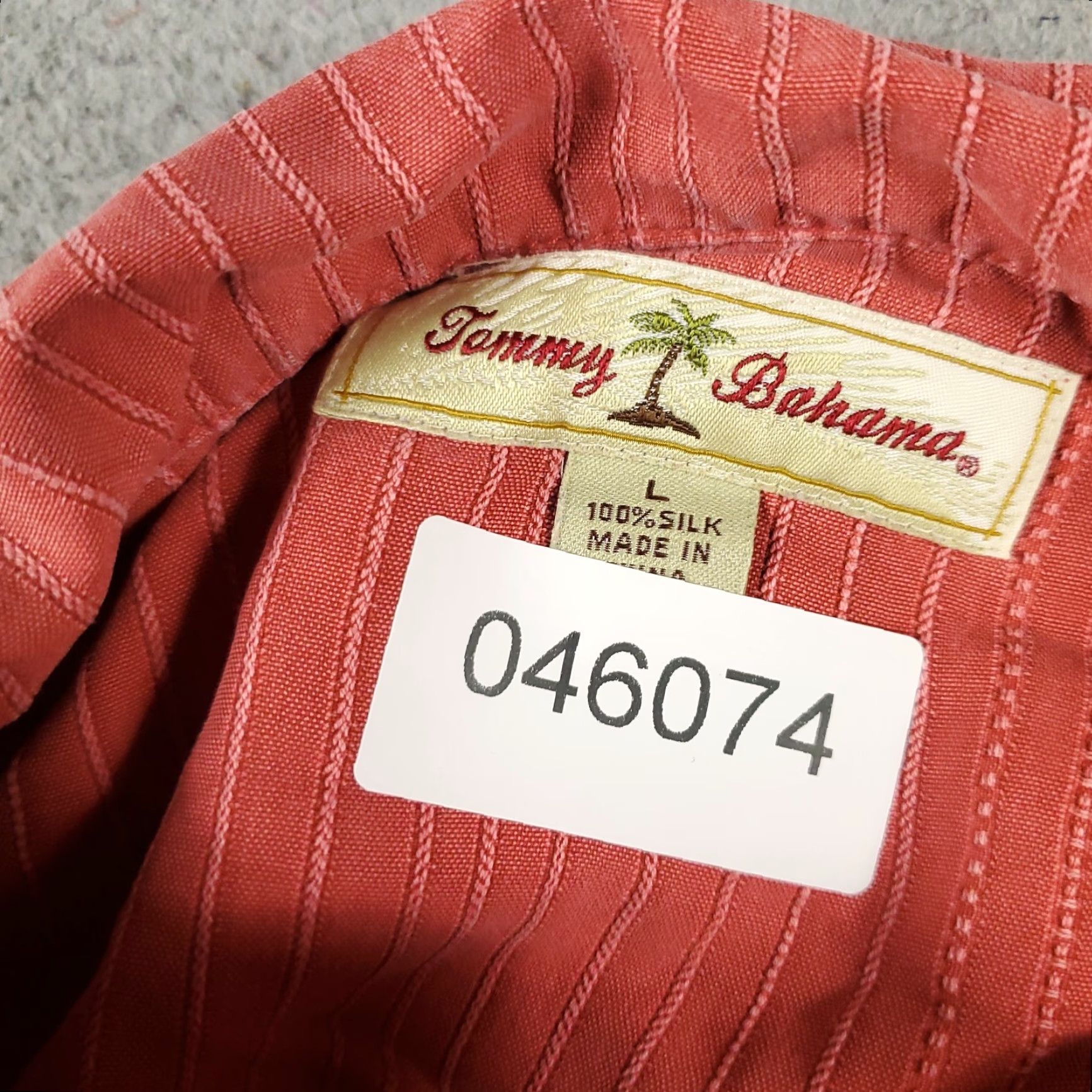 Tommy Bahama Tommy Bahama Shirt Mens L Red Hawaiian Button-Up Short Sleeve Size US L / EU 52-54 / 3 - 6 Thumbnail