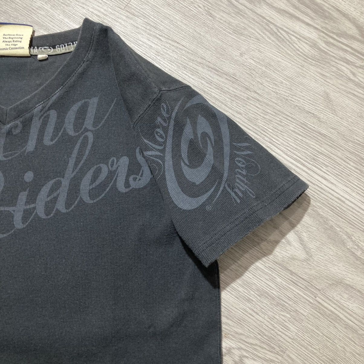 20471120 2000s Gotcha Surf Poem Logo T-shirt Tribal Punk Gothic Style Size US M / EU 48-50 / 2 - 9 Thumbnail