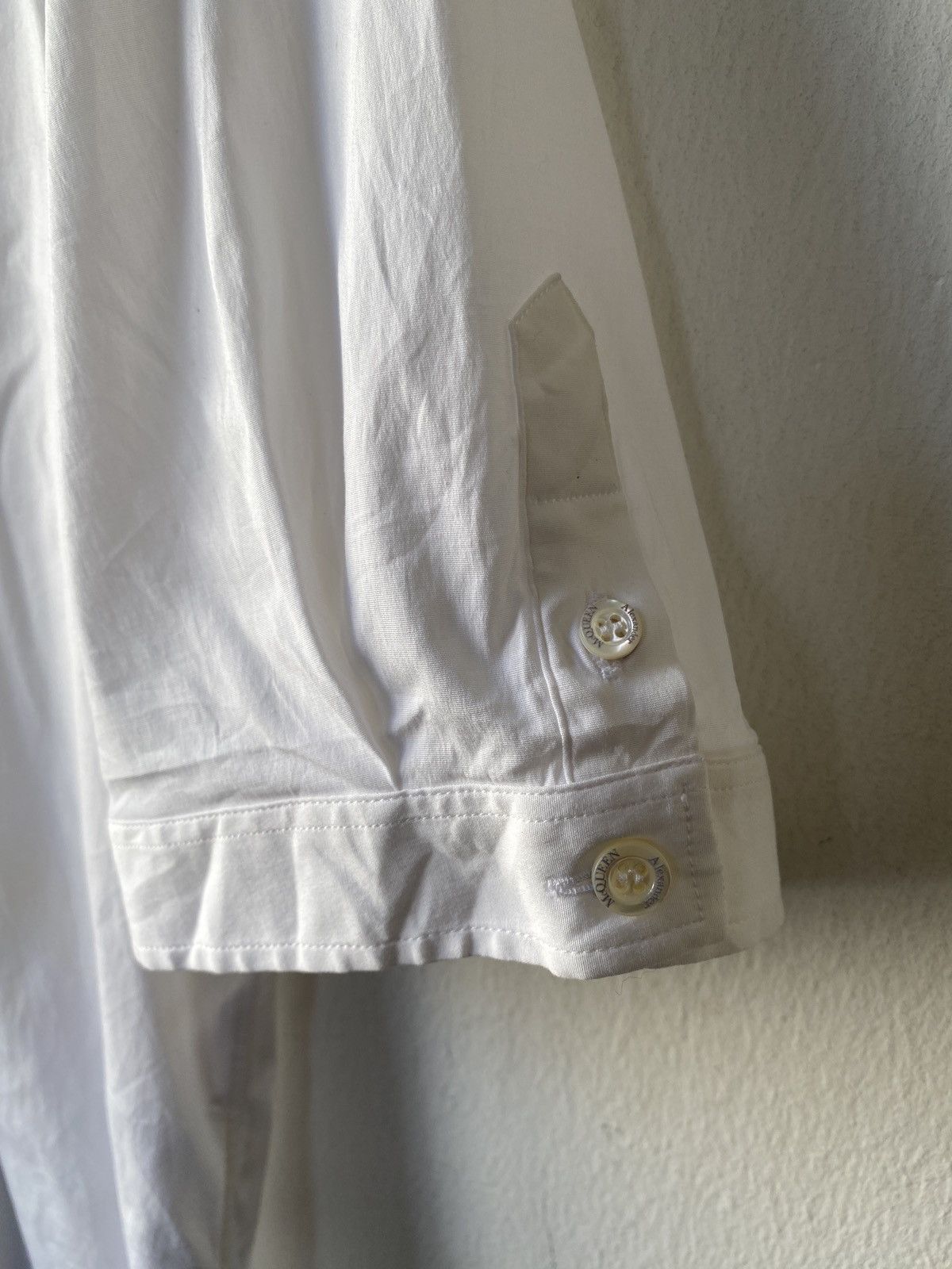 Alexander McQueen Alexander McQueen Stich Logo Button Up Shirt Size US L / EU 52-54 / 3 - 7 Thumbnail