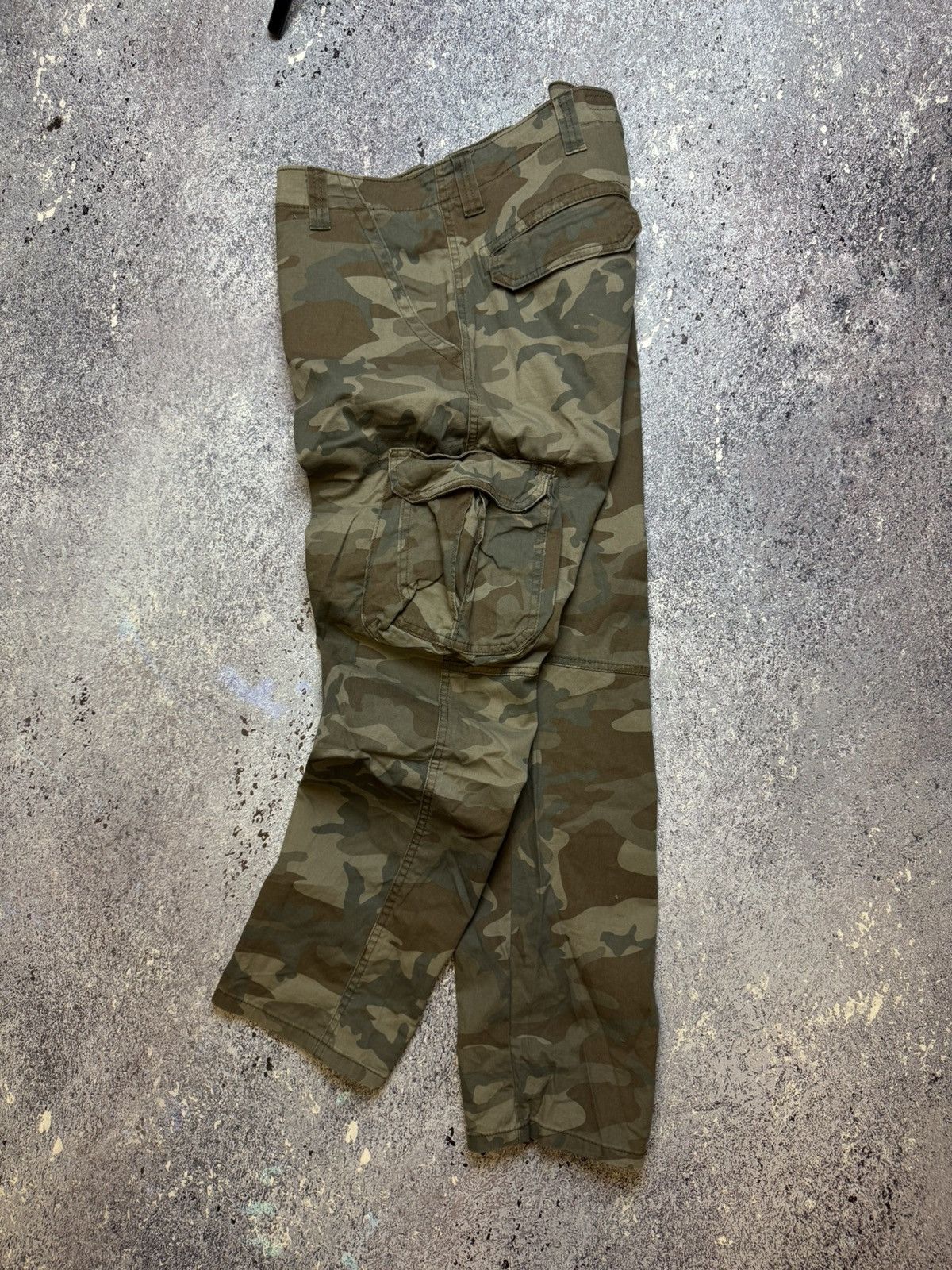 Wrangler CRAZY WRANGLER MULTIPOCKET TACTICAL CAMO PANTS Size US 36 / EU 52 - 8 Thumbnail