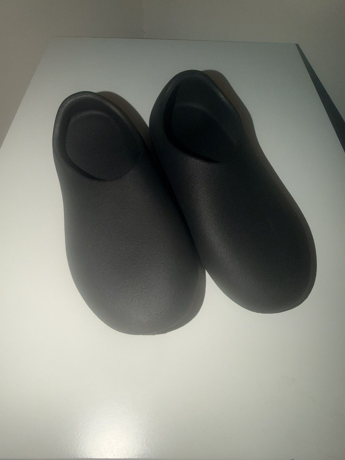 Yeezy Yeezy SL-01 Black Slide yeezy.com Size US 6 / EU 39 - 2 Thumbnail