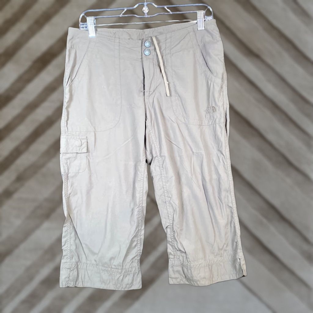 The North Face The North Face Womens Pants Capri Gray Green Below the Knee Nylon 8 Straight Activewear Pockets Size 24" / US 00 / IT 34 - 1 Thumbnail