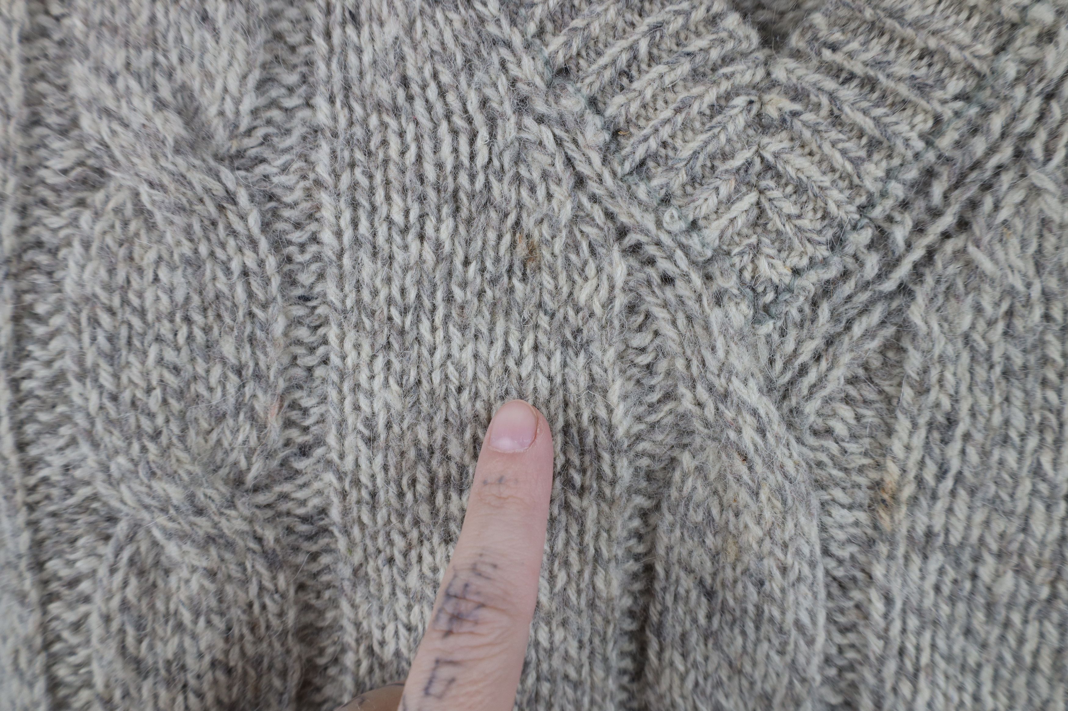Vintage Vintage 90s Streetwear Blend Chunky Cable Knit Sweater Vest Size US XL / EU 56 / 4 - 6 Thumbnail