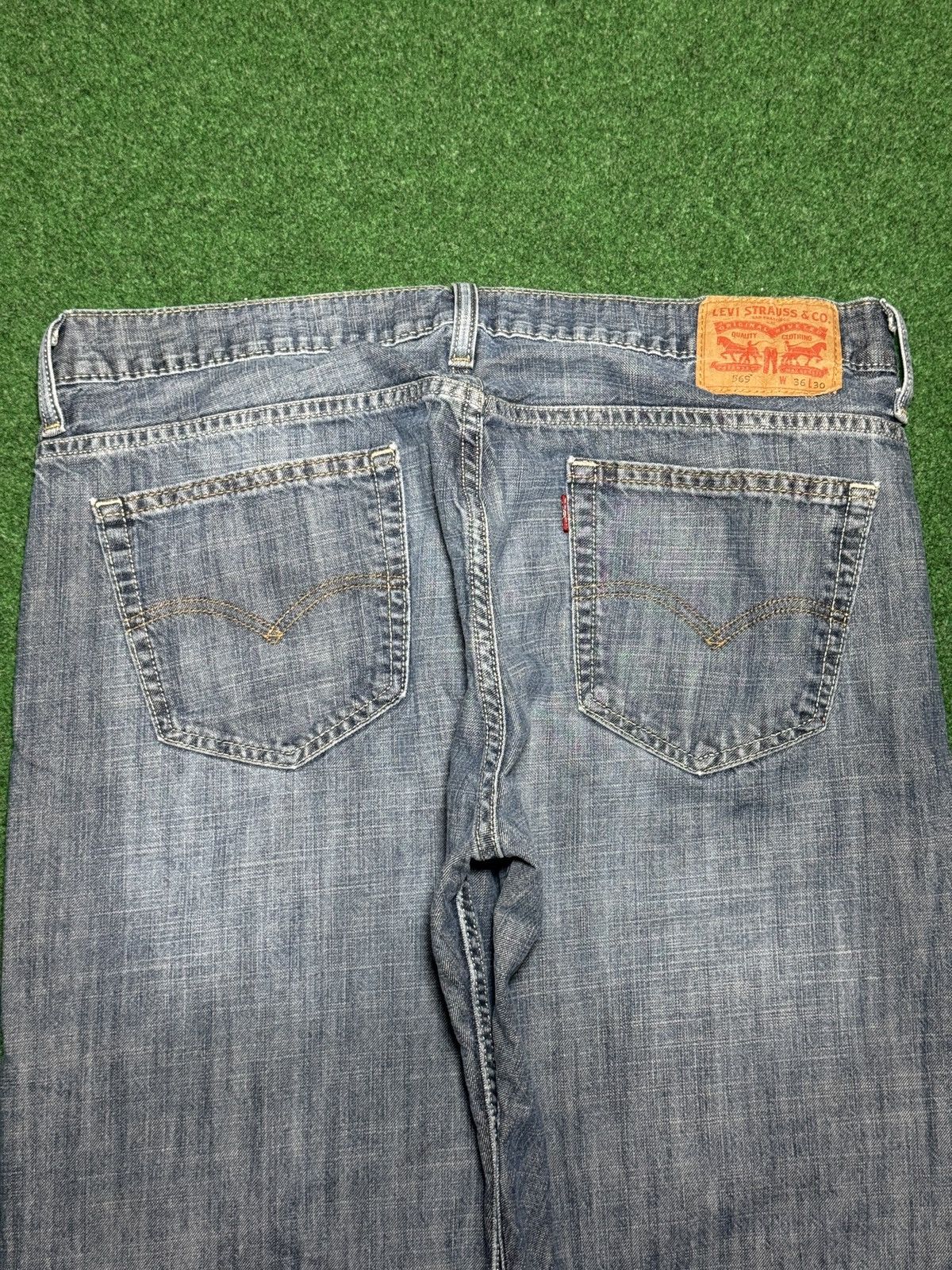 Levi's Vintage Clothing Vintage Levis 569 Loose Straight Baggy Y2K 37x29 Jeans Size US 37 - 3 Thumbnail