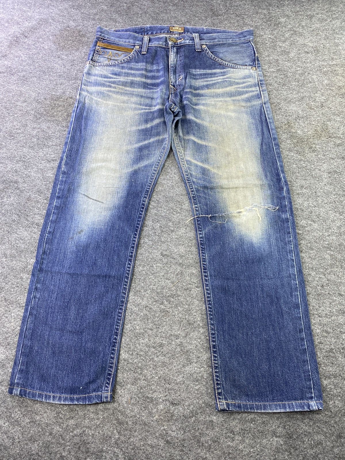 Edwin Edwin Exclusive Vintage Distress Blue Wash Denim - J867 Size US 38 / EU 54 - 2 Thumbnail