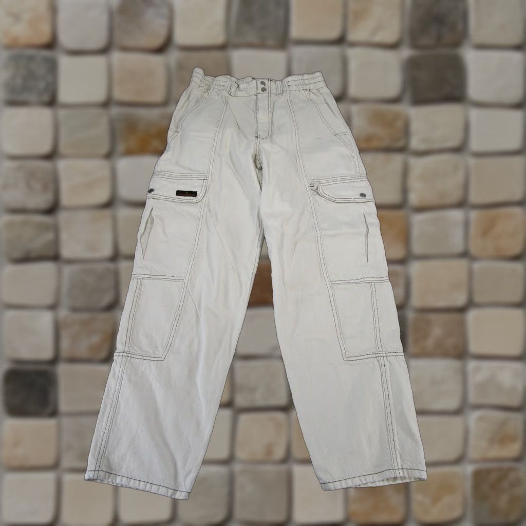 Urban Outfitters VINTAGE Urban Outfitters BDG Jeans Straight Denim Cargo Beige Women 31 High Rise Regular 31 Beige Womens Jeans 90s/2000s Style Size 24" / US 00 / IT 34 - 1 Thumbnail