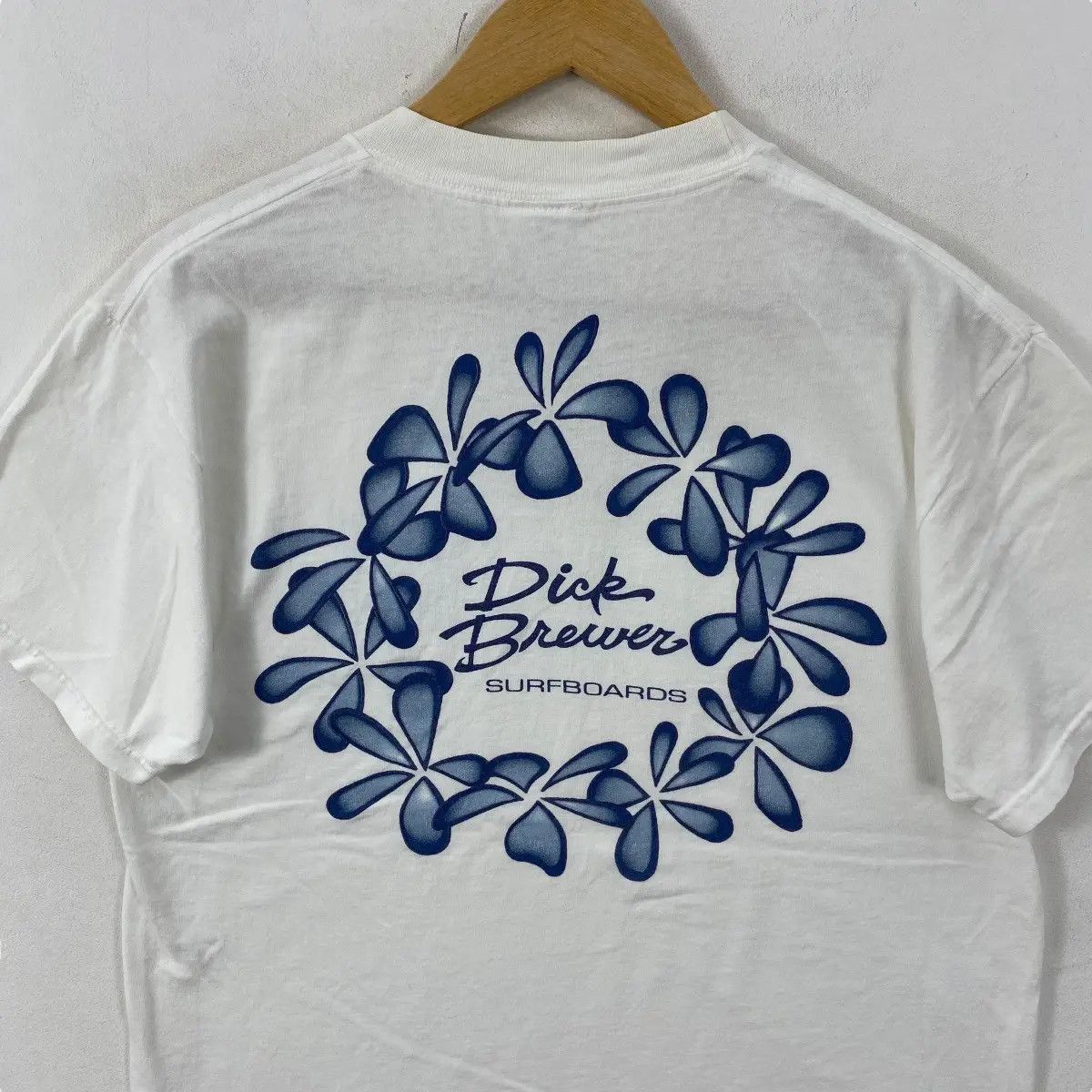 Vintage Vintage 90's DICK BREWER SURFBOARDS Floral Surfing Tee Shirt Size US M / EU 48-50 / 2 - 2 Thumbnail