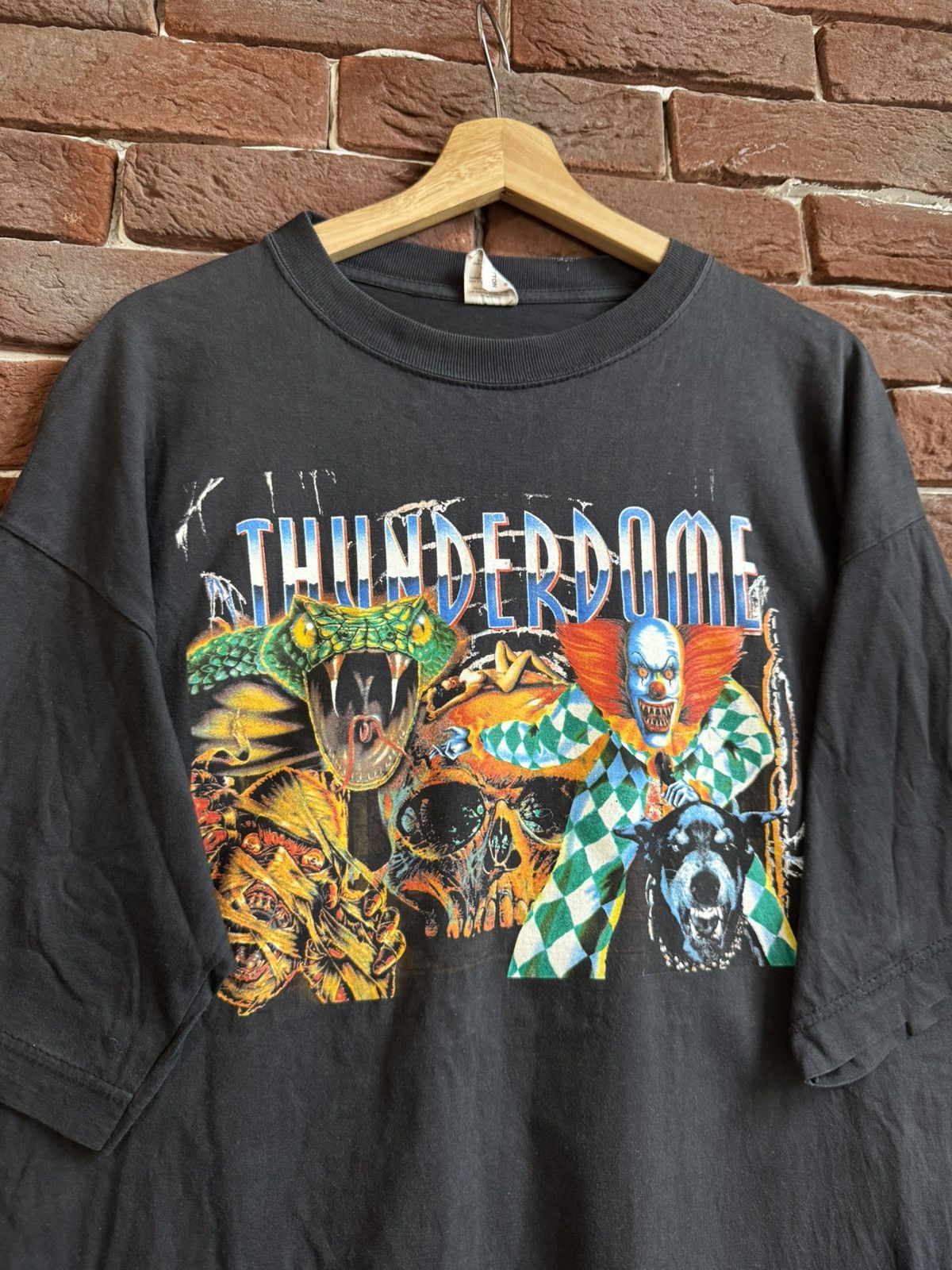 Band Tees Rare Vintage 1995 Thunderdome Wizard Gabber Band Tshirt 90s Size US XL / EU 56 / 4 - 3 Thumbnail