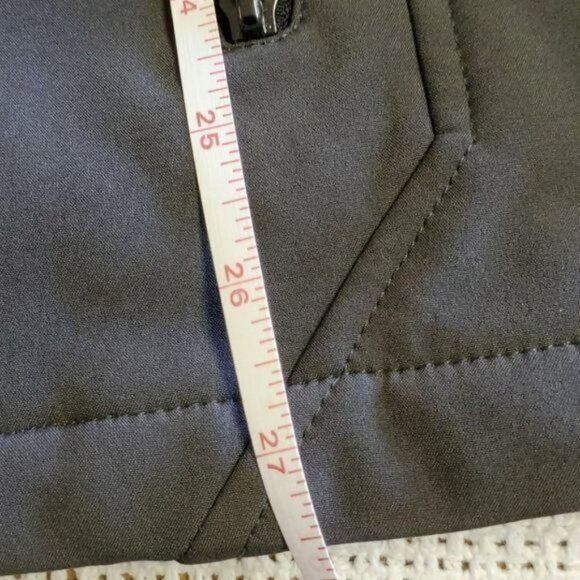 Calvin Klein Calvin Klein Water Resistant & Wind Protectant Zippered Pock Size US M / EU 48-50 / 2 - 12 Thumbnail