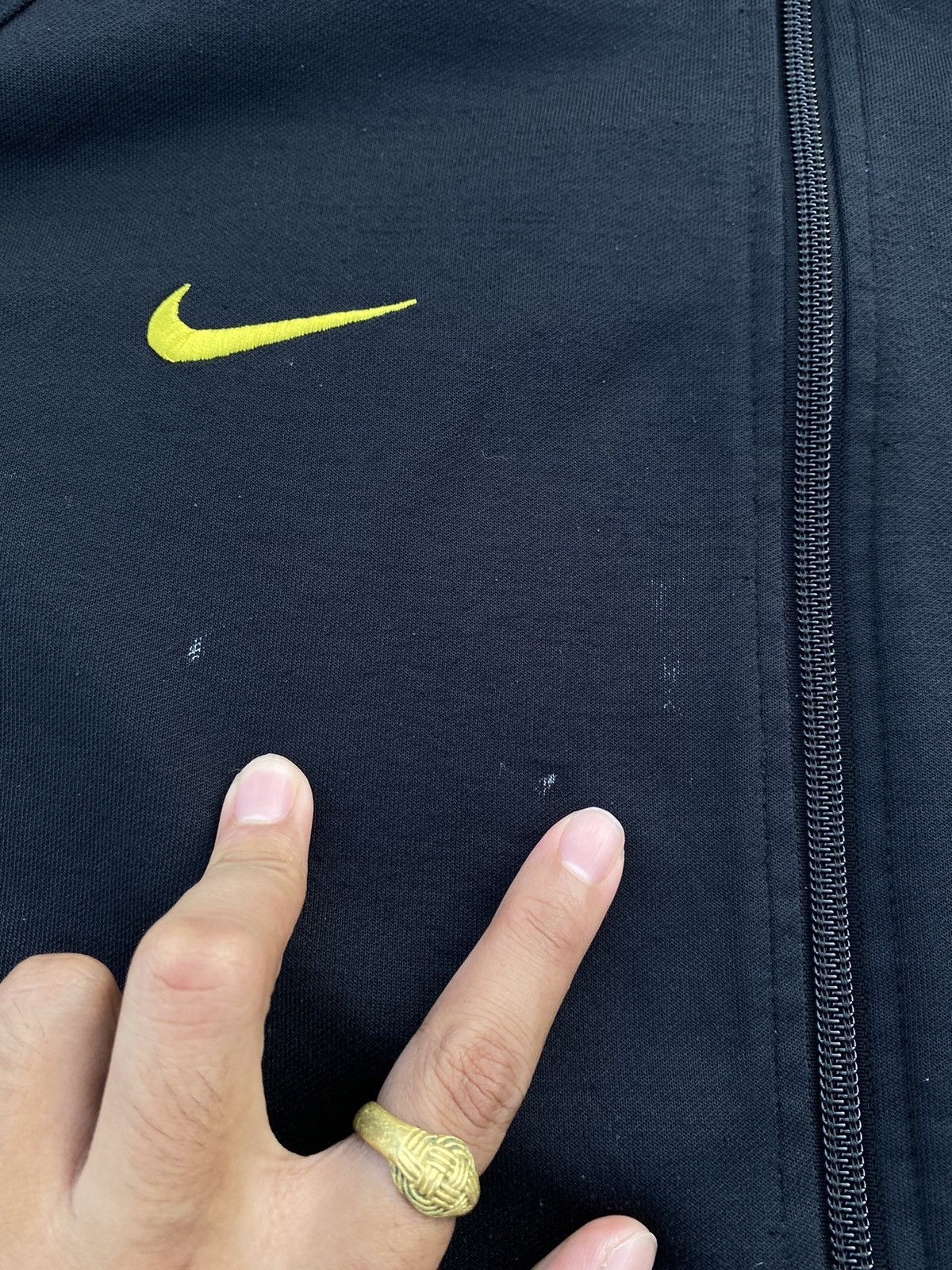 Nike Vintage FCB Nike Jersey Track Jacket Warm cloth Size US L / EU 52-54 / 3 - 7 Thumbnail