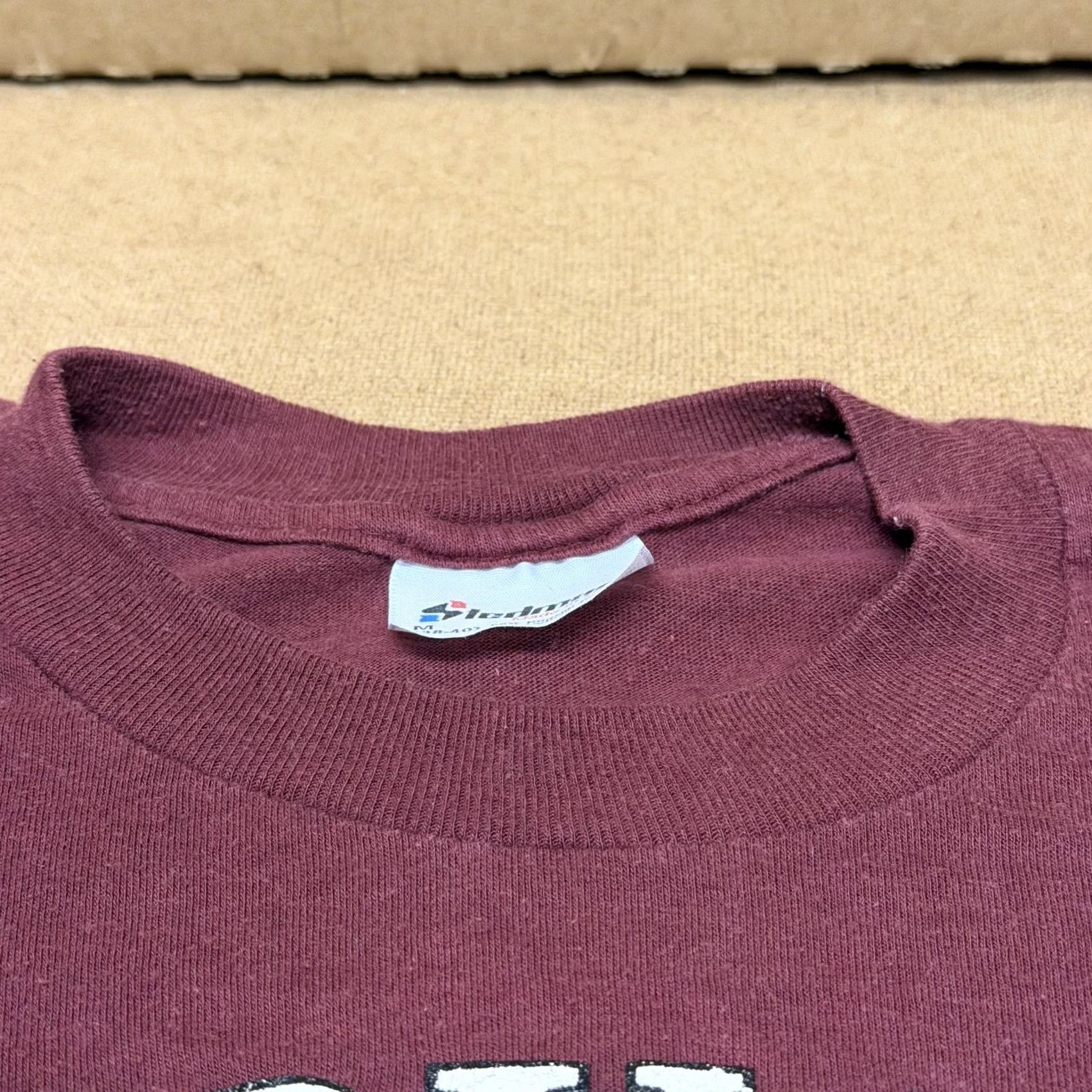 Vintage VINTAGE Harvard University Shirt Mens Small Red Stedman Graphic Tee USA 80s Size US S / EU 44-46 / 1 - 7 Thumbnail