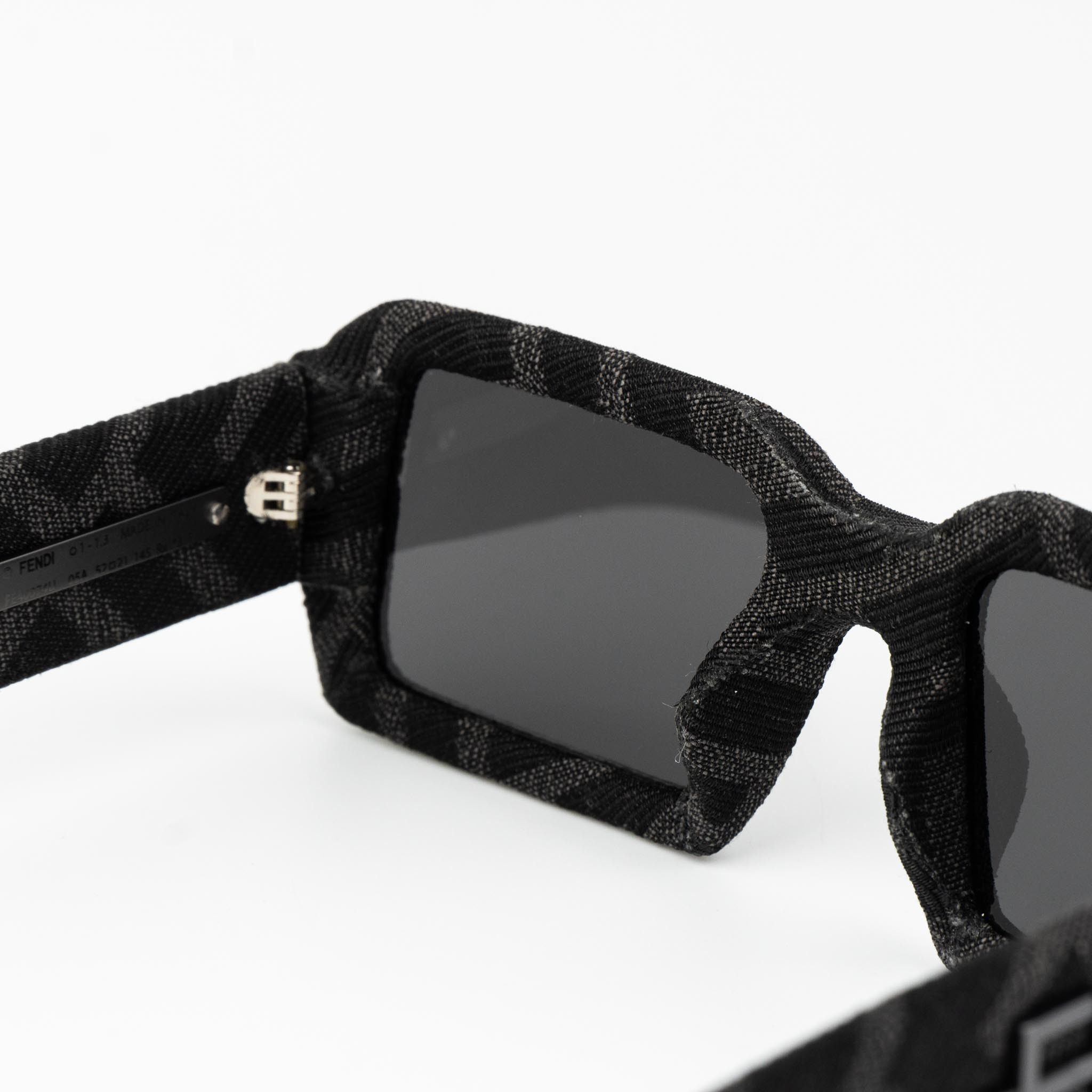 Fendi FENDIGRAPHY Men Sunglasses FE40074U 05A BRAND NEW
