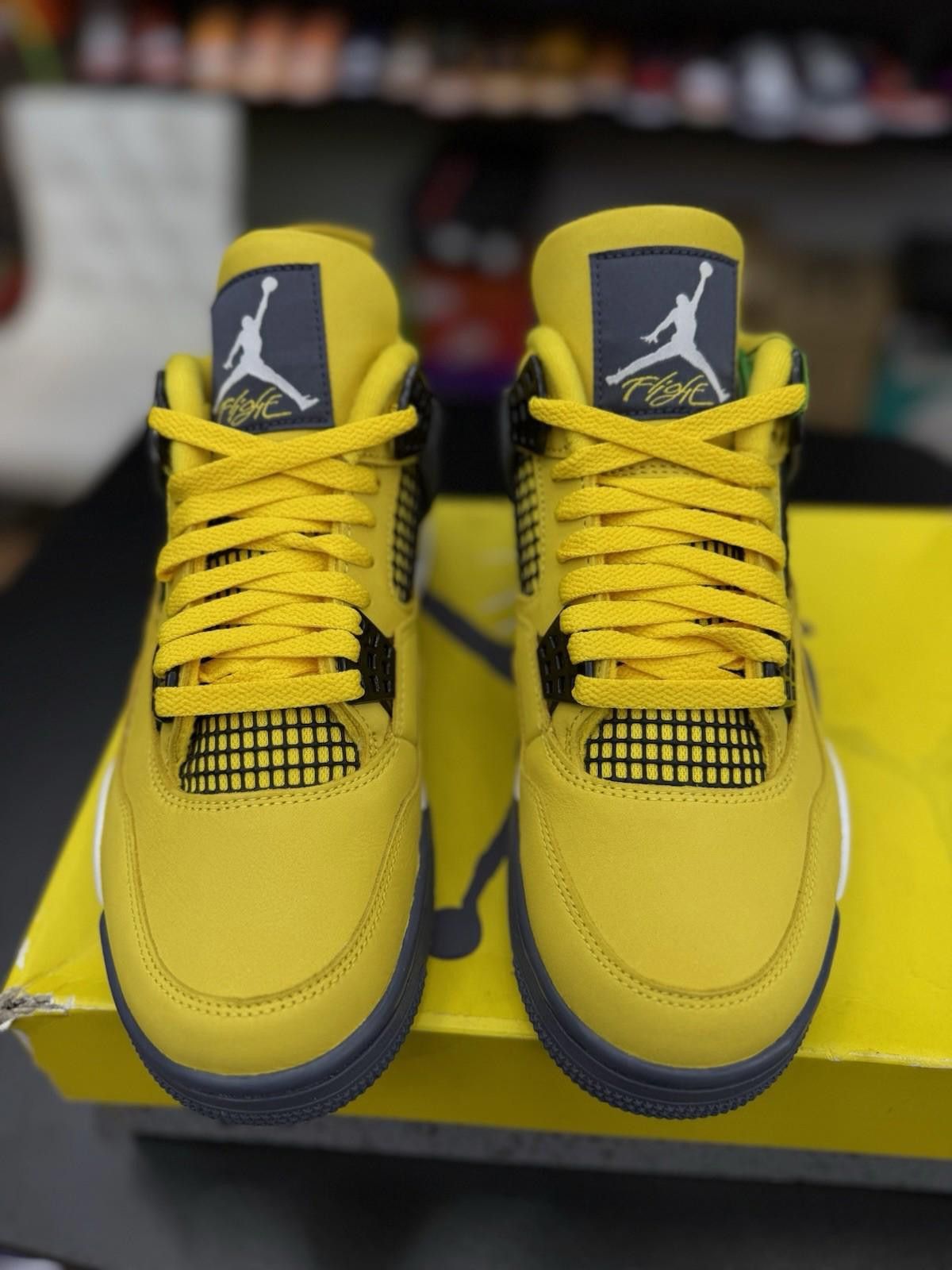 Nike Nike Air Jordan 4 Retro Lightning Size 8 CT8527-700 2021 Size US 8 / EU 41 - 6 Thumbnail