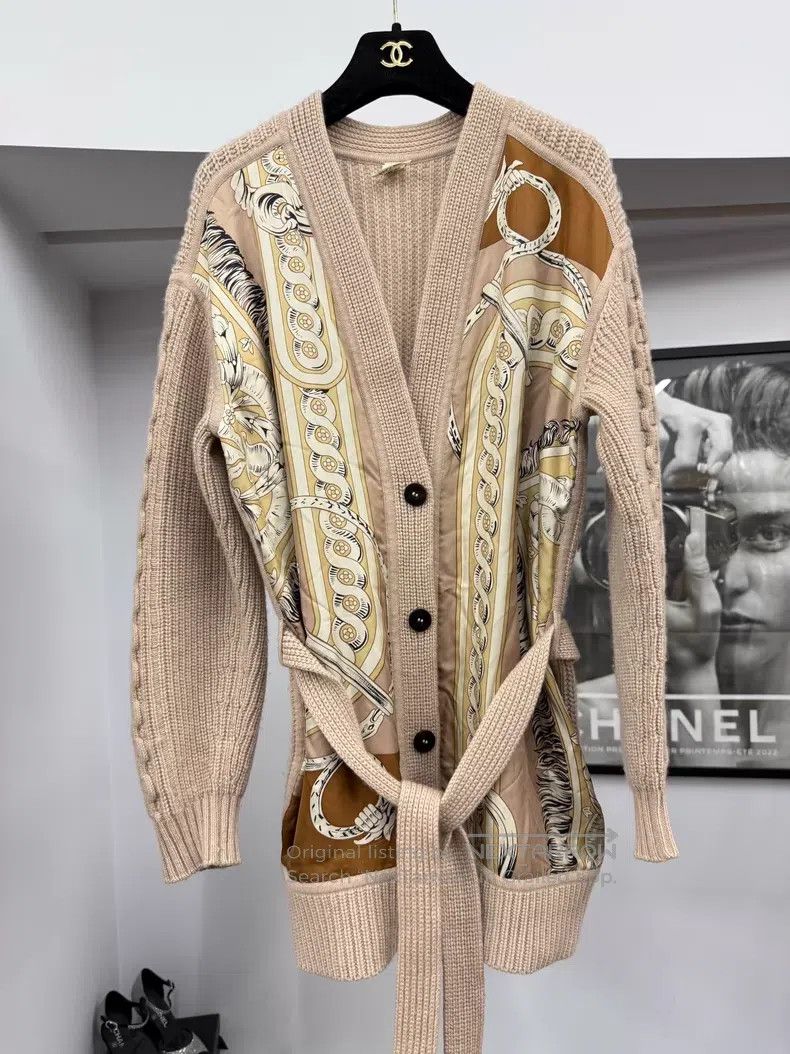 Hermes Hermes Silk printed cashmere patchwork cardigan jacket Size XS / US 0-2 / IT 36-38 - 1 Thumbnail