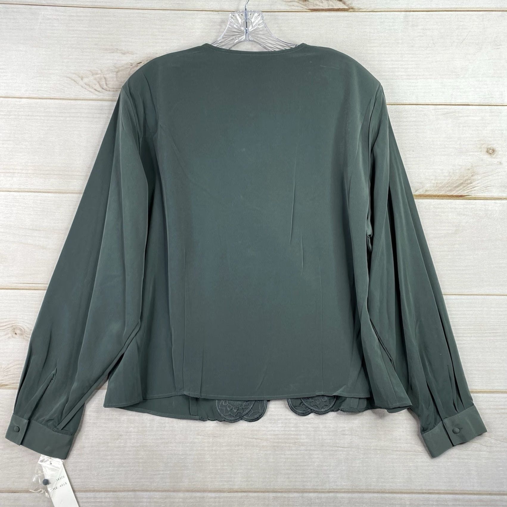 Vintage VOIR VTG Green Embroidered Button Up Blouse Womens 18W Satin Floral Lace 90s Vintage NWT Size XXL / US 16-18 / IT 52-54 - 7 Thumbnail