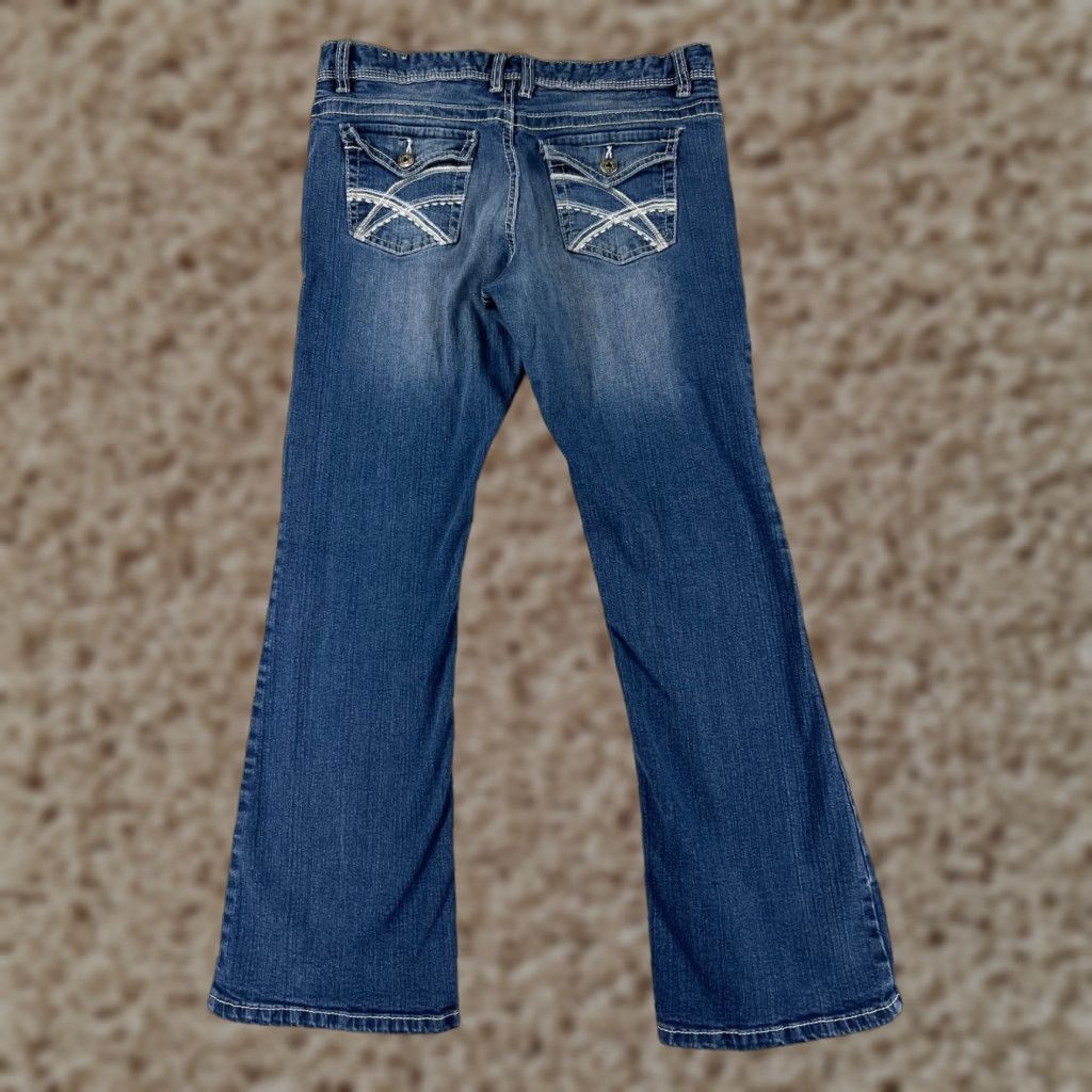 Vintage Rue21 Jeans Women 9 Blue Denim Bootcut Mid Rise Slim 5-Pocket Stretch Size 30" / US 8 / IT 44 - 1 Thumbnail