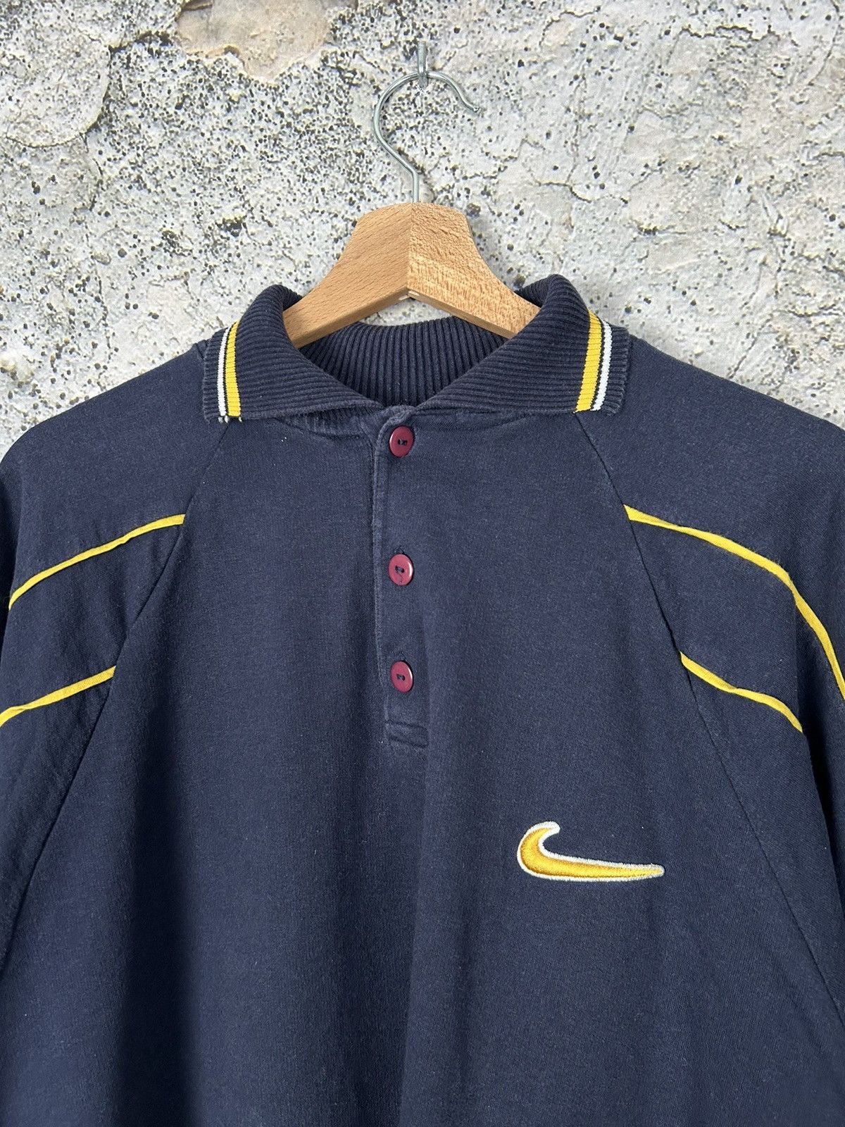 Nike Vintage Nike 90s Swoosh Polo Shirt Sportswear Hype Rap Baggy Size US XL / EU 56 / 4 - 3 Thumbnail