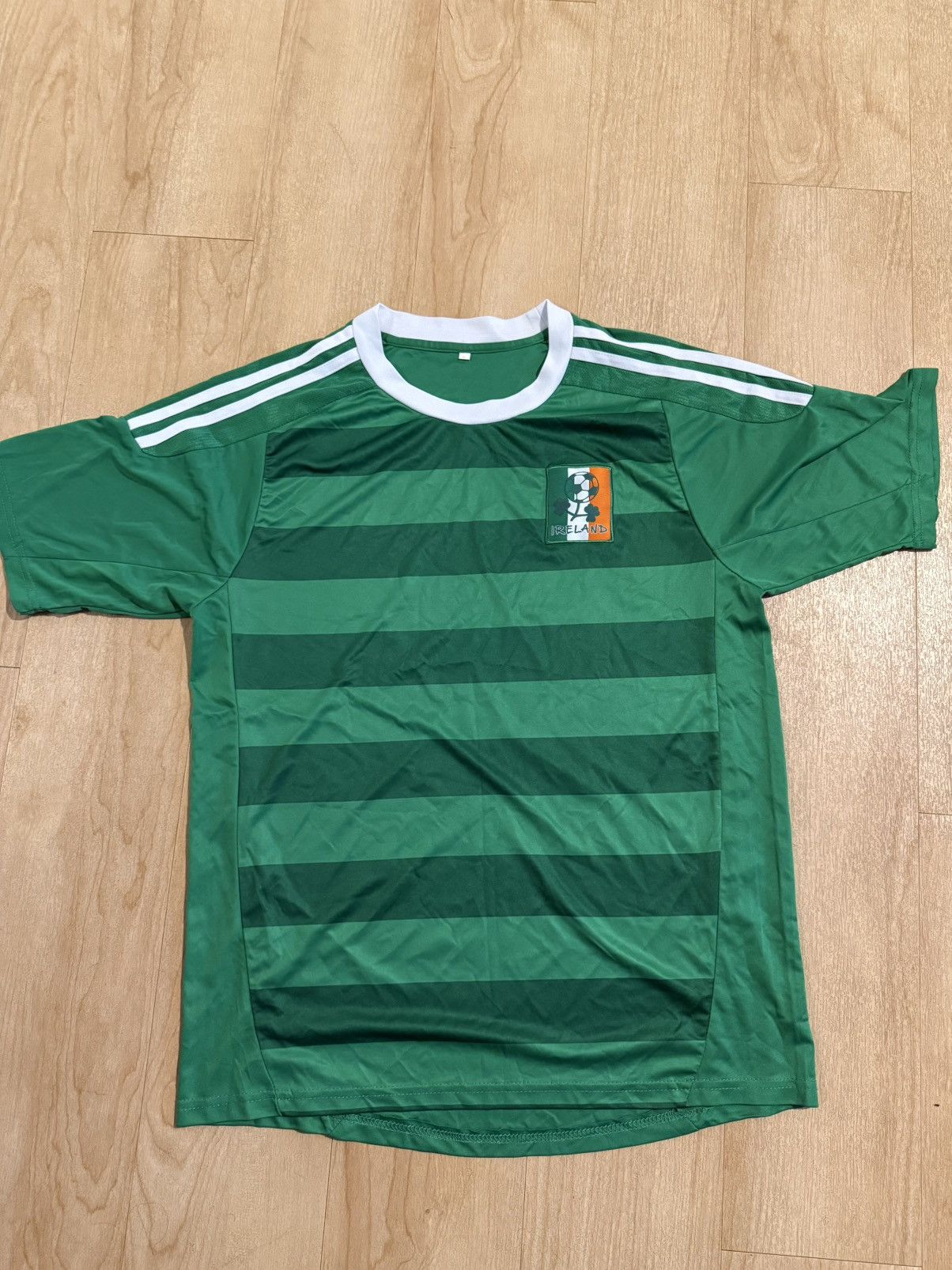 Other Ireland soccer jersey Size US M / EU 48-50 / 2 - 1 Thumbnail