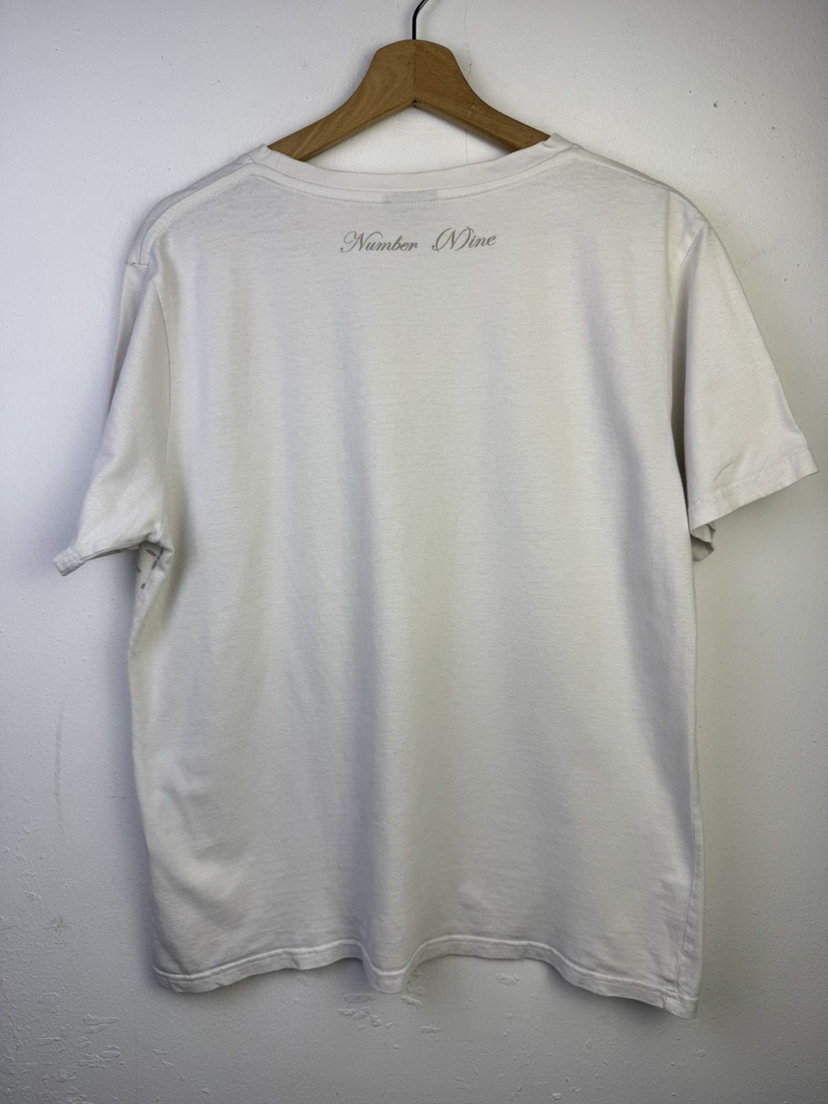 Number (N)ine Number (N)ine x Marlboro monogram t-shirt in white. Size US L / EU 52-54 / 3 - 7 Thumbnail