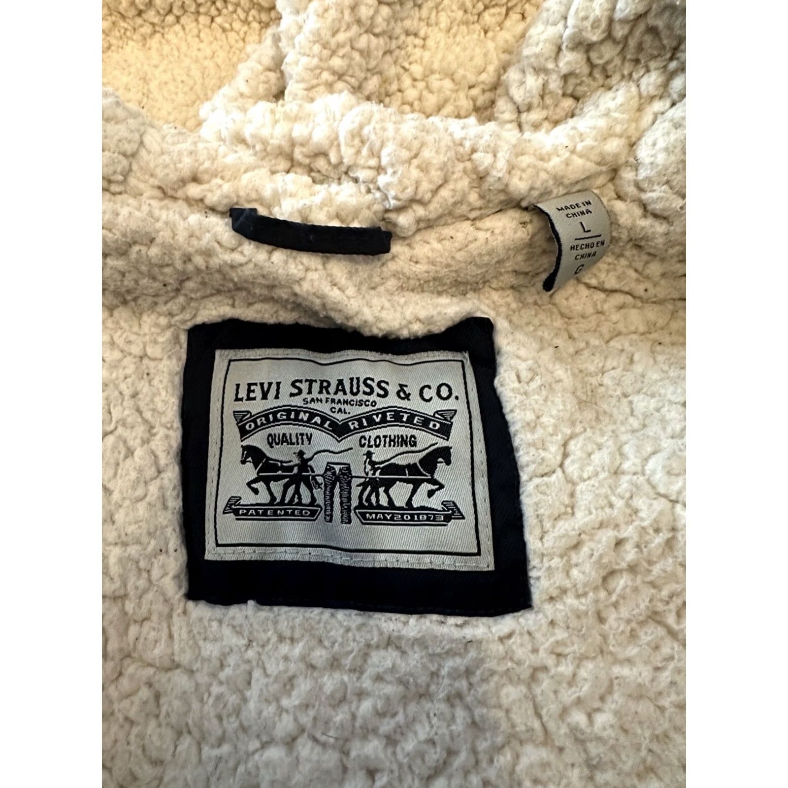 Levi's Levis Women’s Sherpa Lined Full Zip Jacket Black Large Hooded Size L / US 10 / IT 46 - 2 Thumbnail