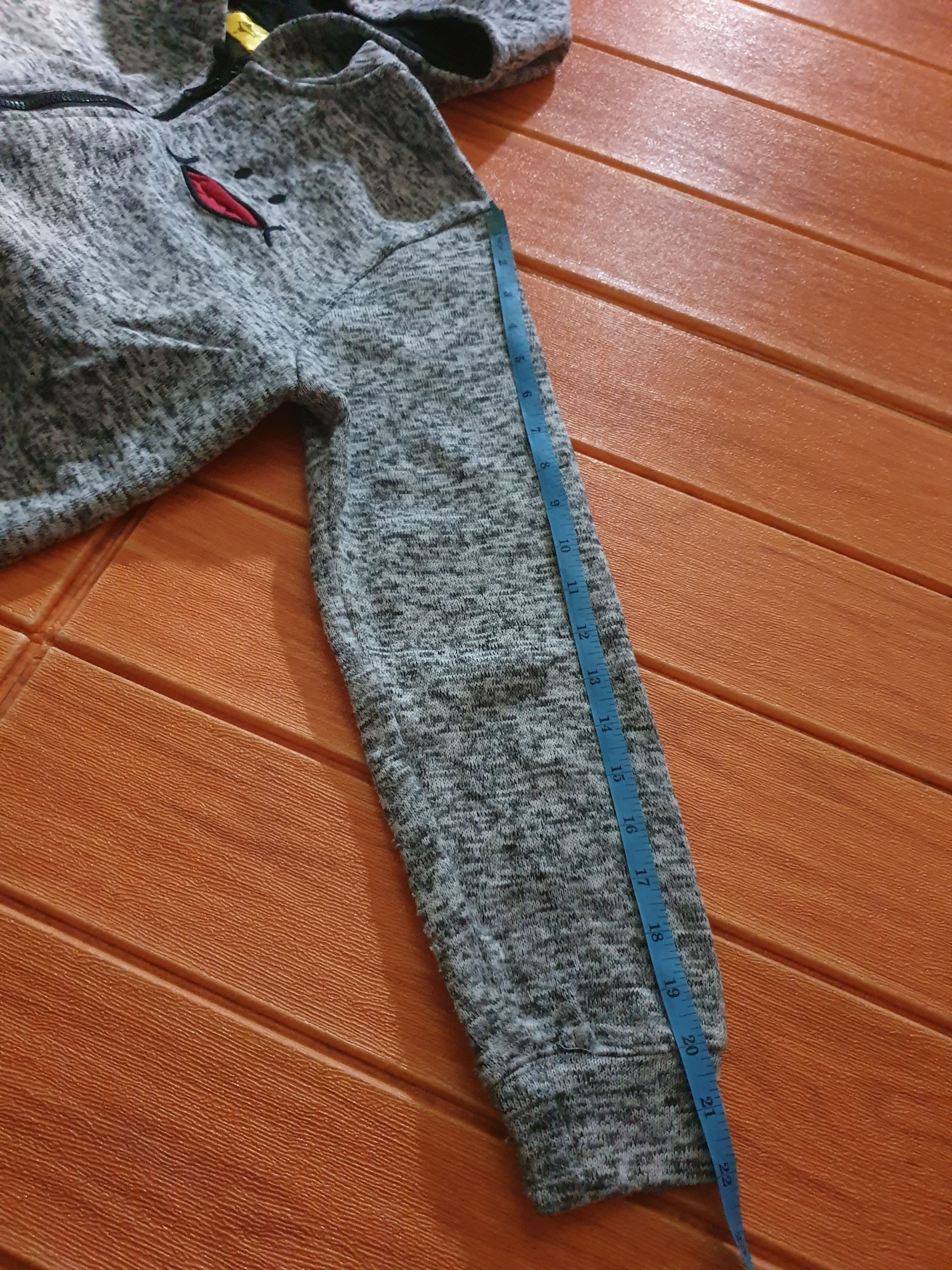 PPFM 💥Smile Up Japanese brand grey colour Sweater Size US M / EU 48-50 / 2 - 7 Thumbnail