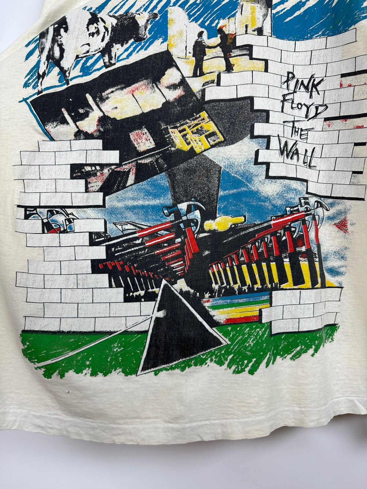Band Tees Vintage Pink Floyd Division Bell Distressed The Wall T-Shirt Size US XL / EU 56 / 4 - 19 Thumbnail