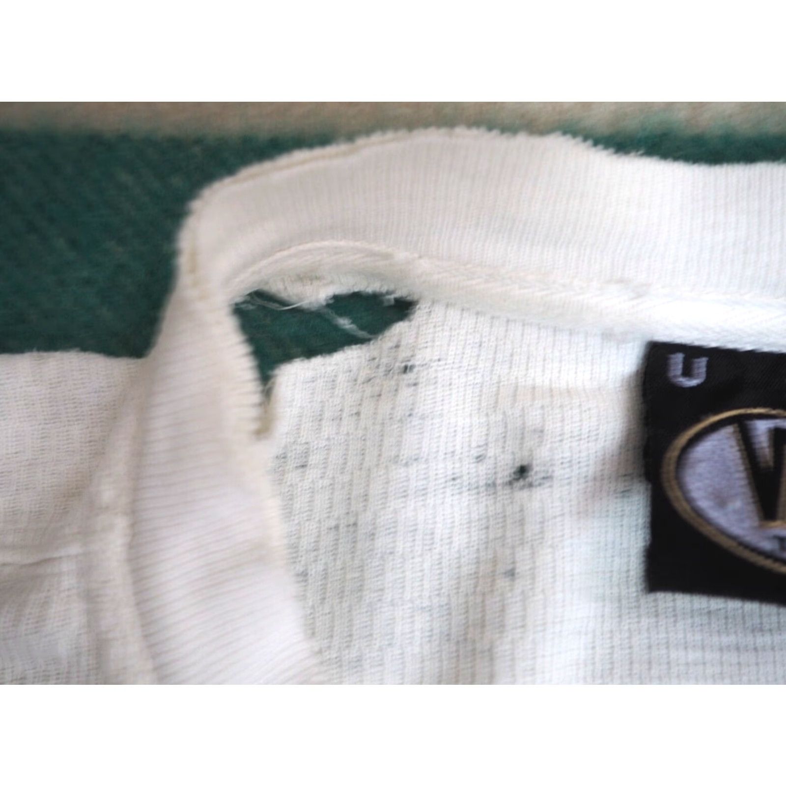 Vans VINTAGE Vans Grunge Distress 90s White Thermal L/S Henley Shirt 2XL Men Size US XXL / EU 58 / 5 - 6 Thumbnail