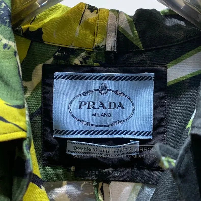Prada Prada Runway Short Sleeve Cardigan. Size US S / EU 44-46 / 1 - 2 Thumbnail