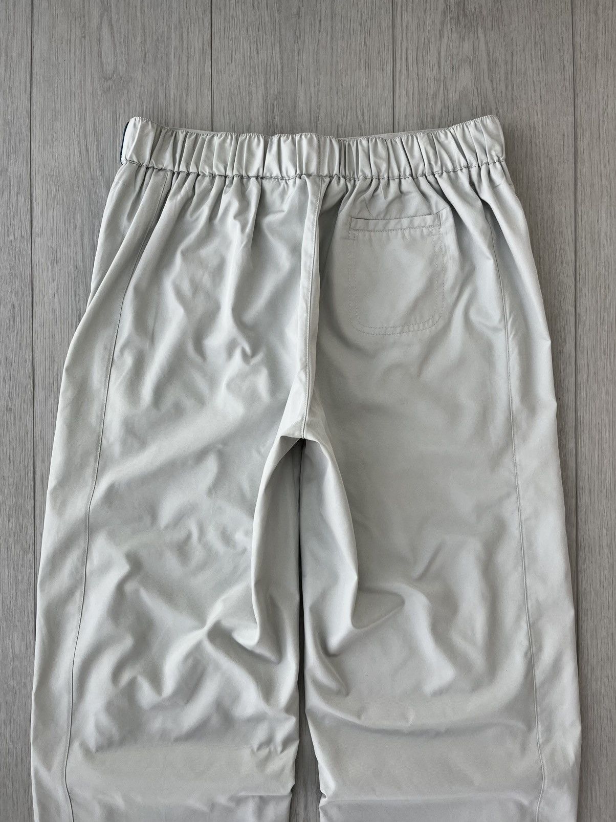Nike Vintage Nike Track Pants Blue Stripes Y2K Gorpcore ACG 90s Size 30" / US 8 / IT 44 - 7 Thumbnail