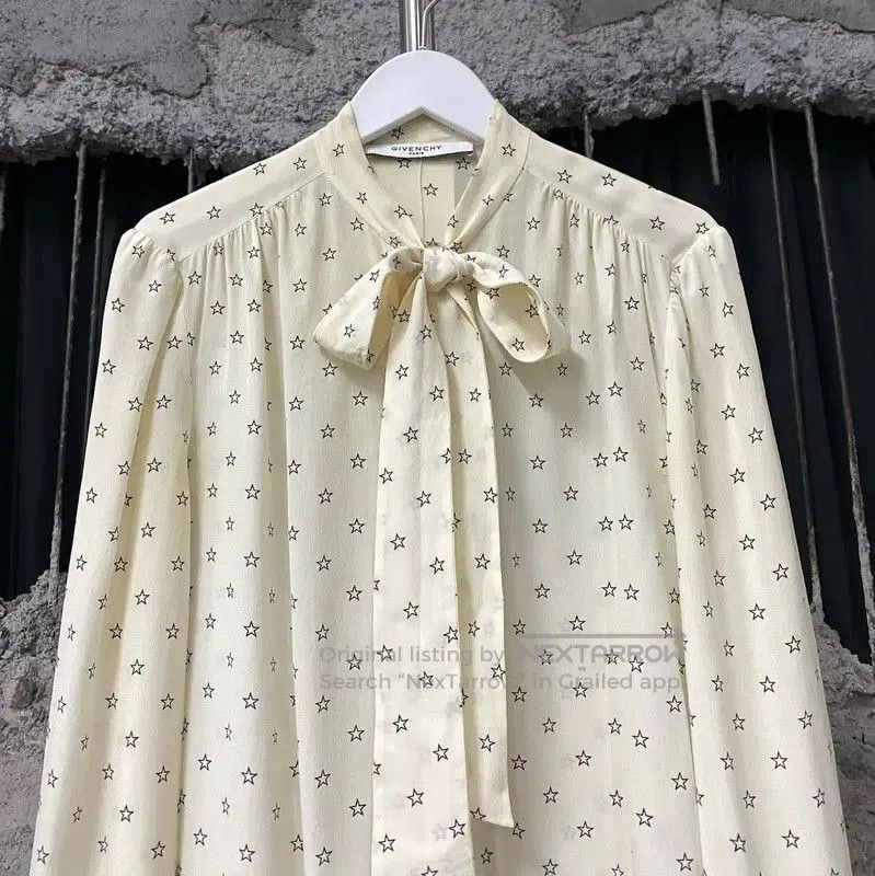 Givenchy Givenchy Beige Star Print Blouse with Bow . Size XXS / US 00 / IT 34 - 3 Thumbnail