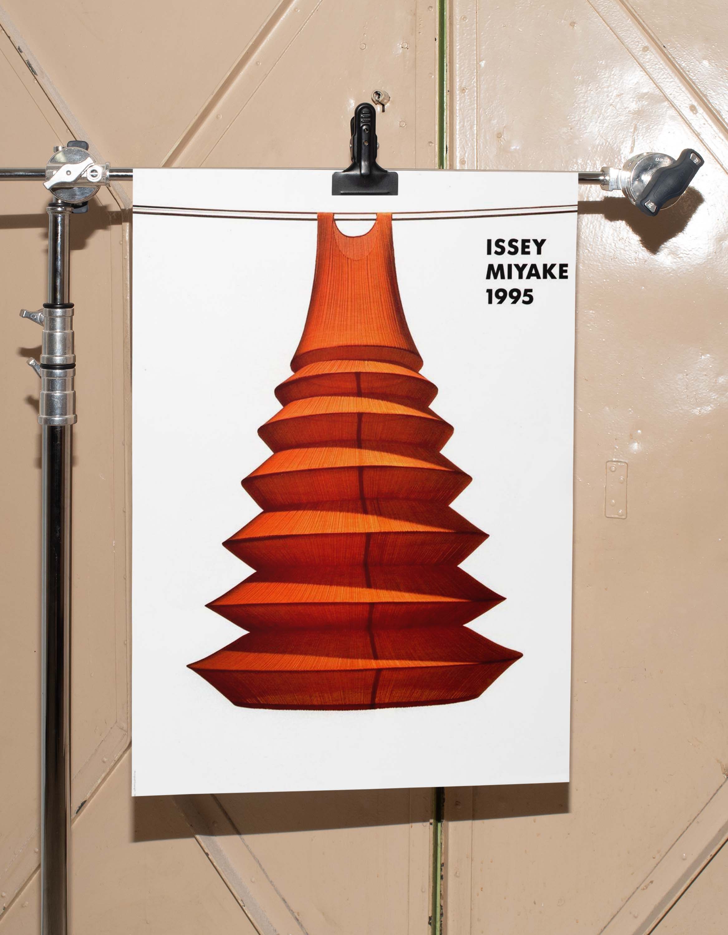 Pleats Please Issey Miyake 1995 Issey Miyake Poster Gift Vintage Archive Book Magazine Size ONE SIZE - 3 Thumbnail