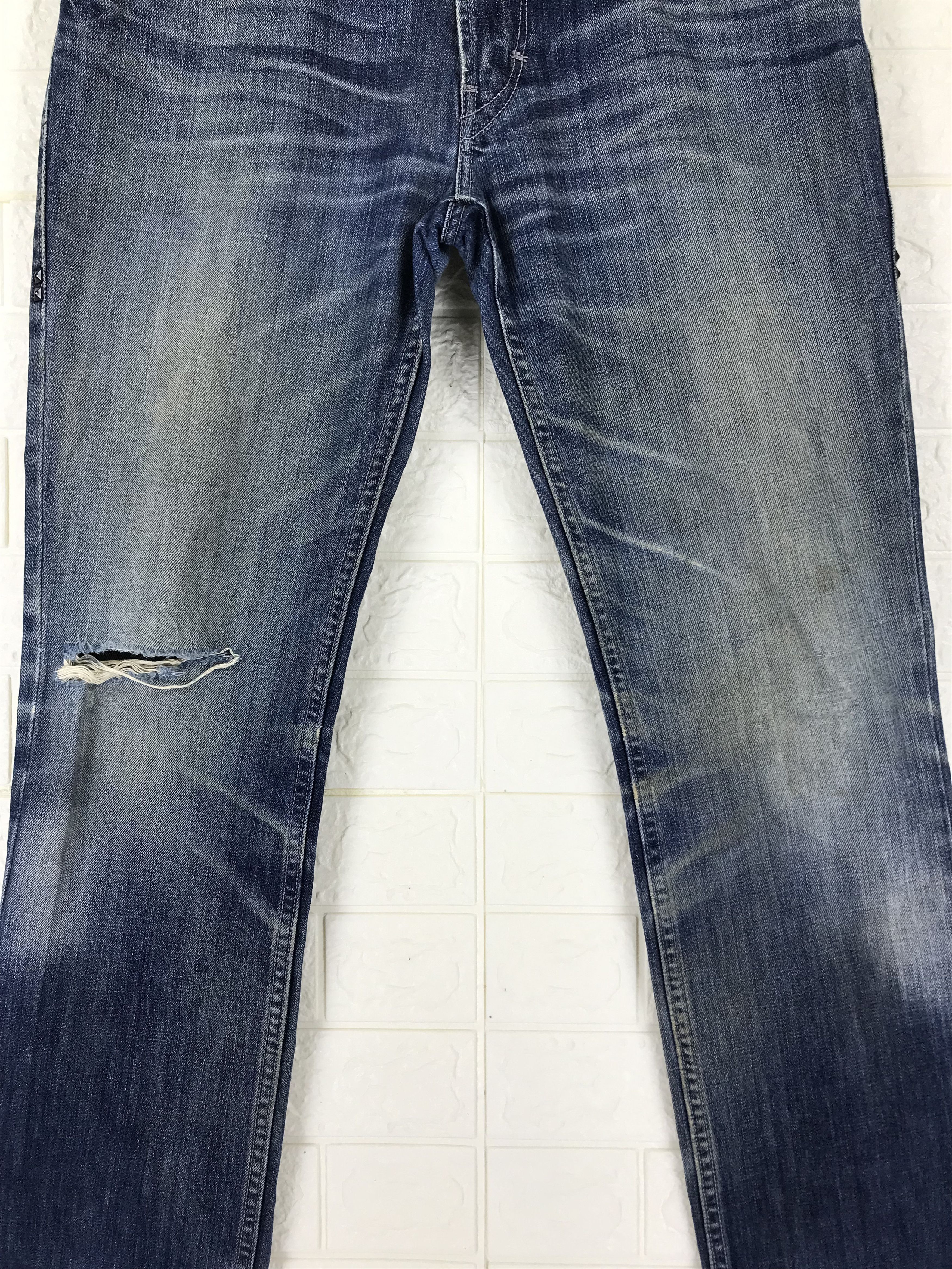 Levi's Vintage Levi's 511 Buckle Back Jeans Distressed Denim Size US 32 / EU 48 - 7 Thumbnail