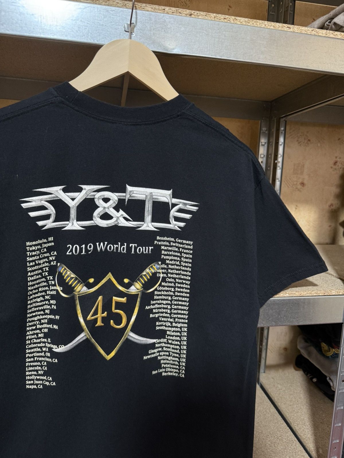 Band Tees × Vintage Vintage Y&T 45-years World Tour 2019 Rock Band T-Shirt Y2K Size US M / EU 48-50 / 2 - 3 Thumbnail