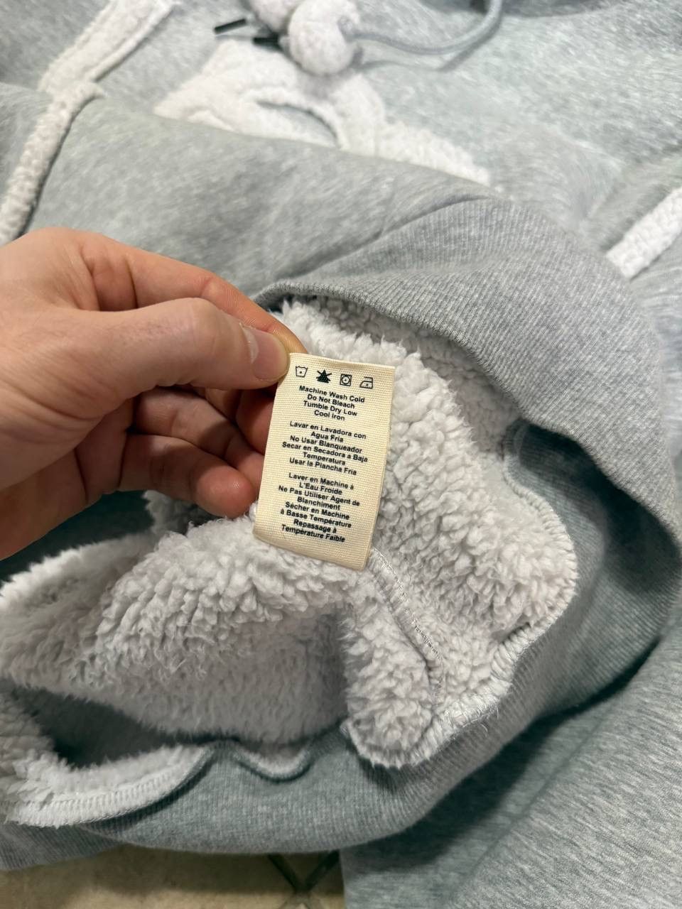 Telfar × Ugg UGG x TELFAR Shearling Hoodie - Grey size M logo Pom poms Size US M / EU 48-50 / 2 - 7 Thumbnail