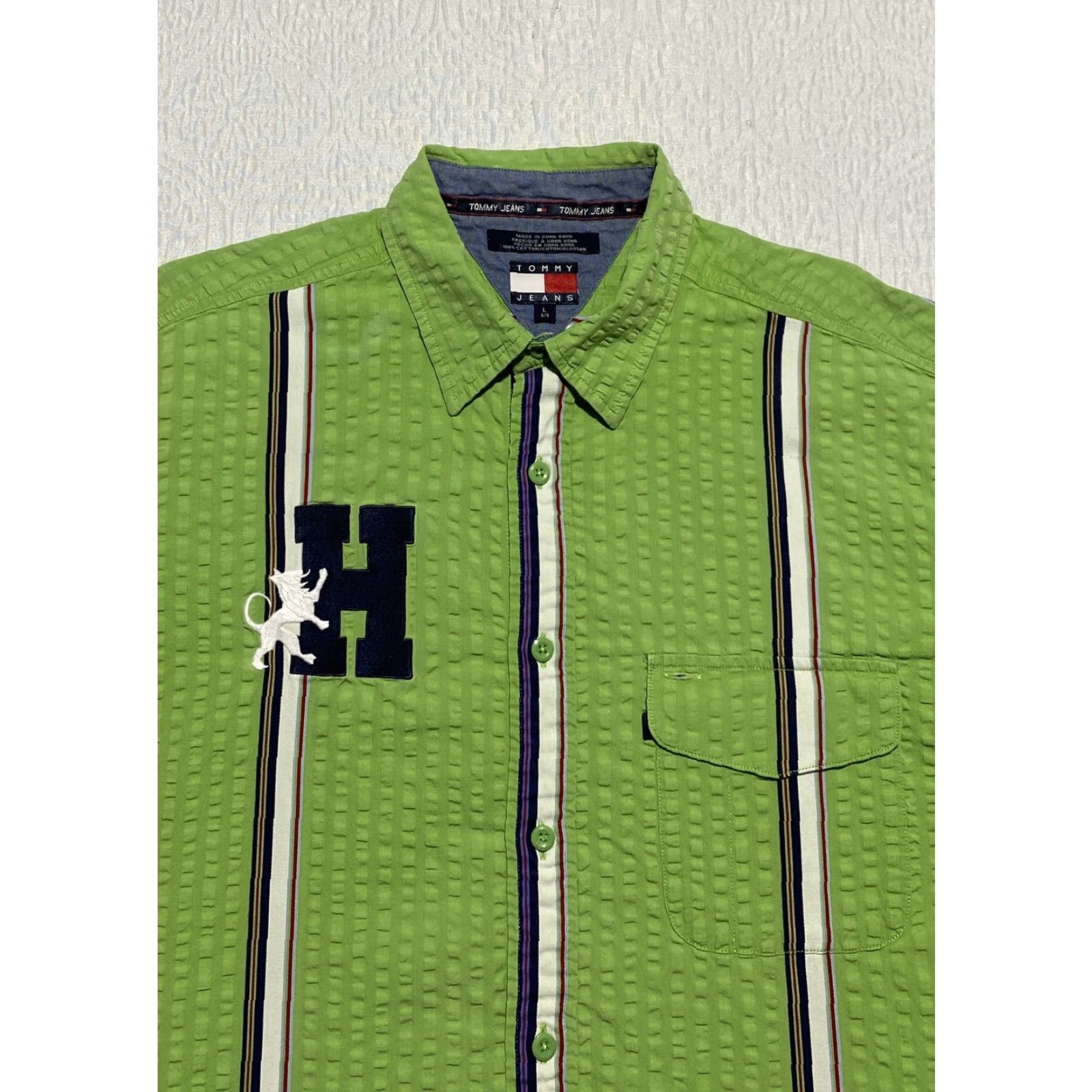 Vintage VINTAGE Tommy Jeans Shirt Mens L Green Striped Seersucker Short Sleeve Lion Crest H Size US L / EU 52-54 / 3 - 6 Thumbnail