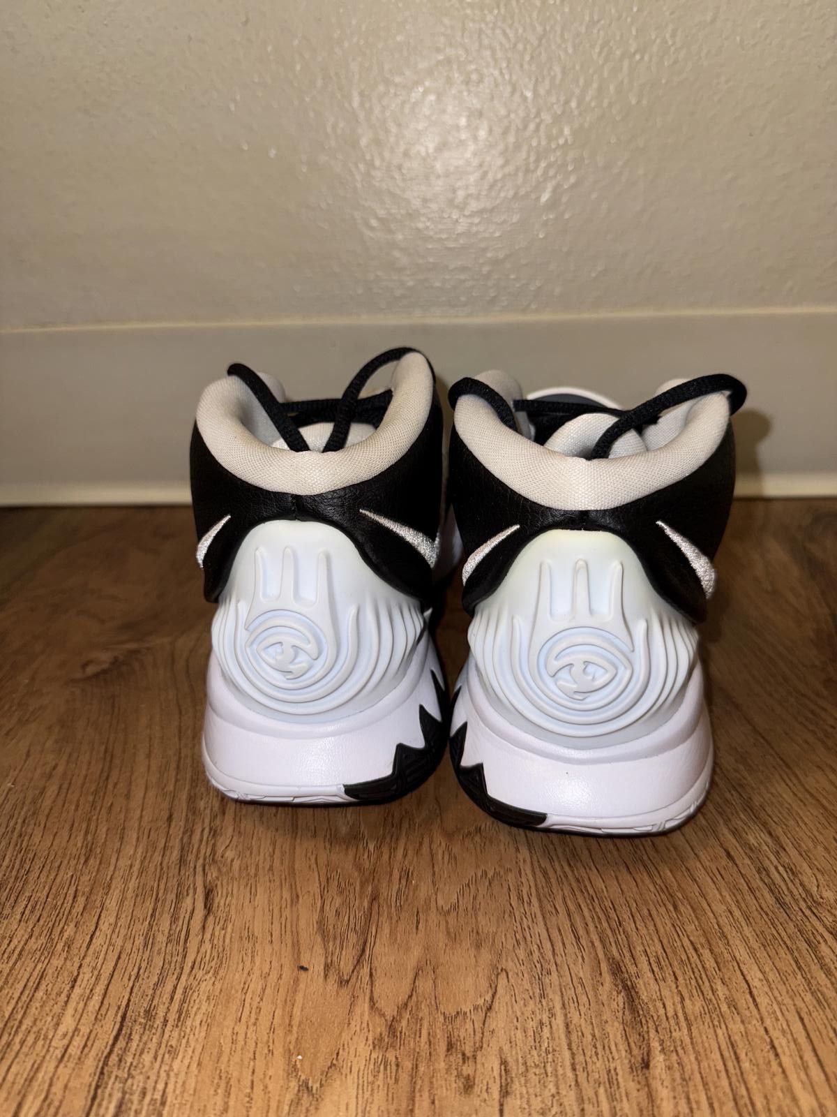 Nike Nike Kyrie 6 Team Black Wolf Grey Size US 6.5 / EU 39-40 - 2 Thumbnail
