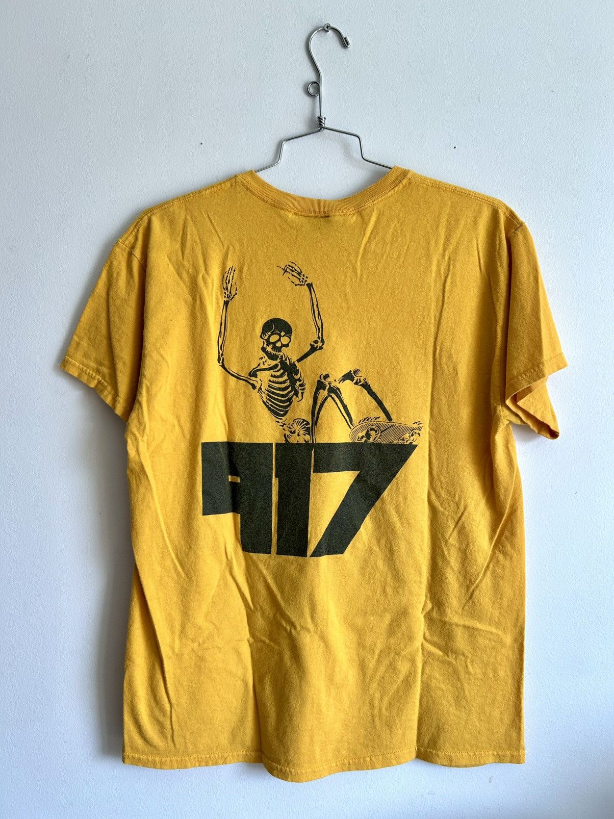 Nine One Seven NineOneSeven Yellow Reaper Logo skate tee 917 Size US L / EU 52-54 / 3 - 3 Thumbnail