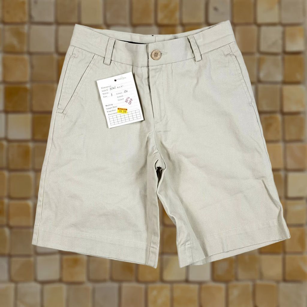 Izod VINTAGE IZOD Khaki Chinos Women's Size 8 Relaxed Twill Shorts Solid Beige 90s Outdoor Golf Tennis Preppy - Womens Size 42" / US 20 - 1 Thumbnail