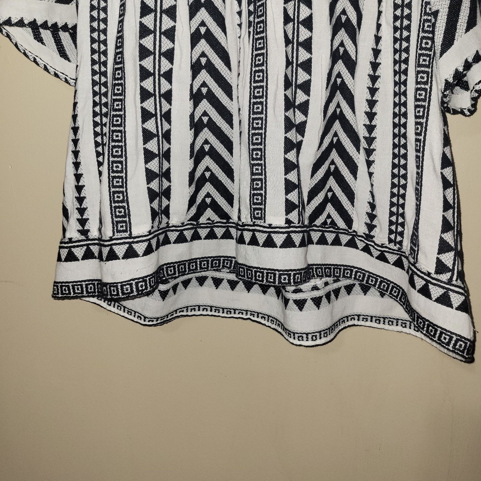 Old Navy Old Navy Top Plus XL Black White Embroidered Boho Coastal Size XL / US 12-14 / IT 48-50 - 7 Thumbnail