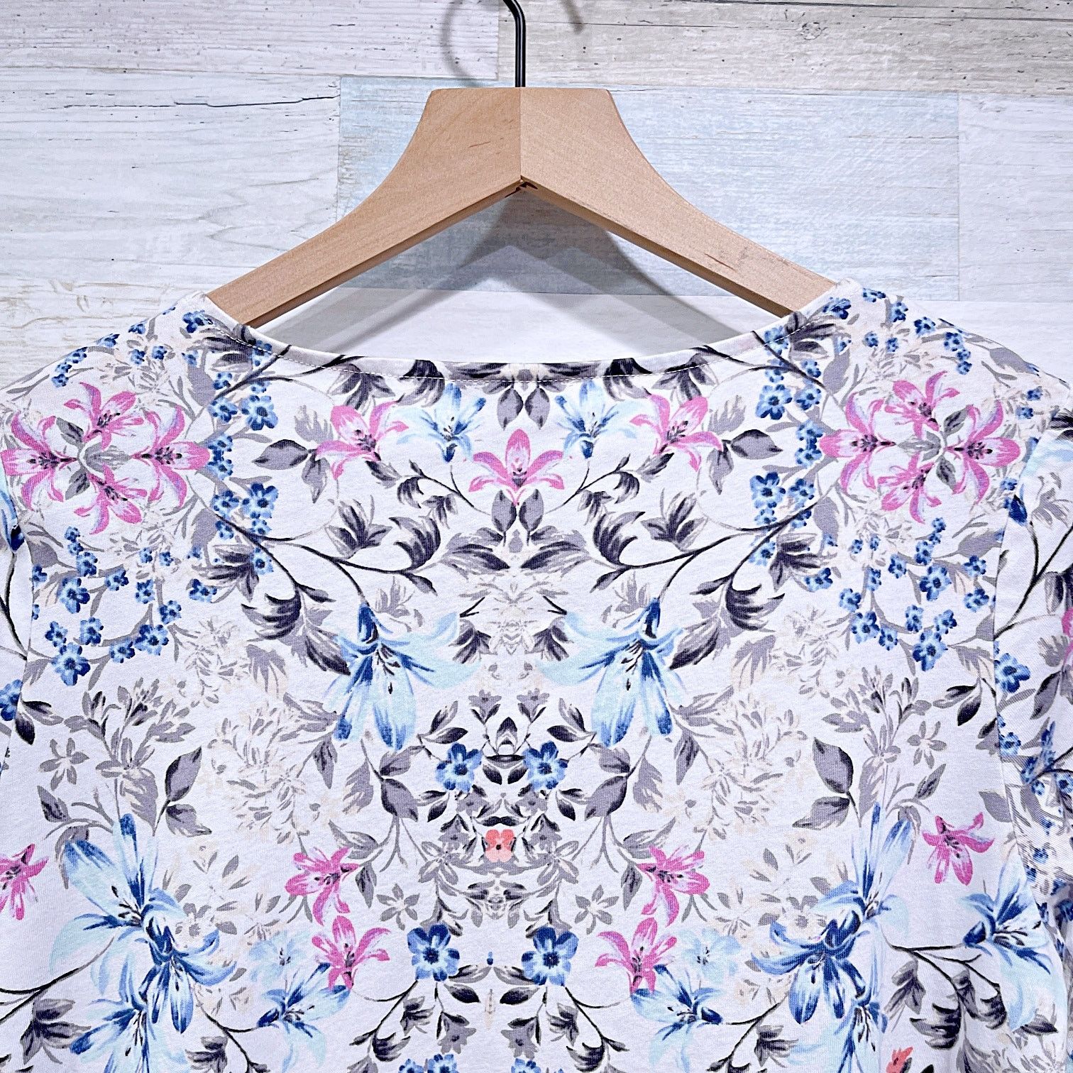 Other J Jill Floral Scoop Neck 3/4 Sleeve Tee White Womens XS Size XS / US 0-2 / IT 36-38 - 5 Thumbnail
